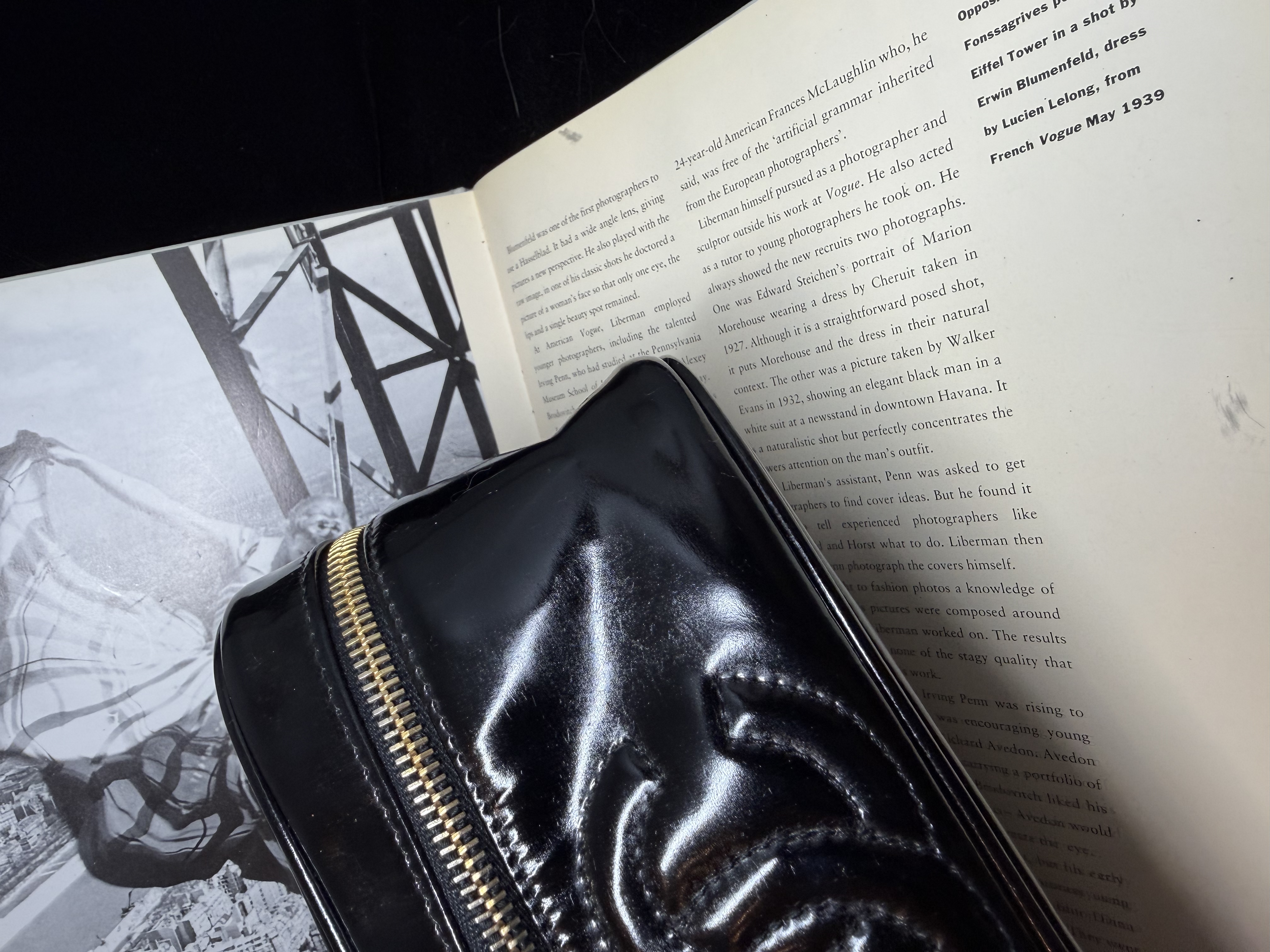 vintage chanel cc vanity case black patent leather