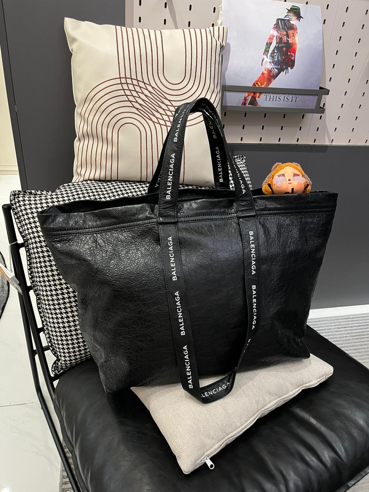 Balenciaga carry shopper Tote Bag 黑色小牛 W44cm x D24cm x H37cm  100%Authentic,95%New