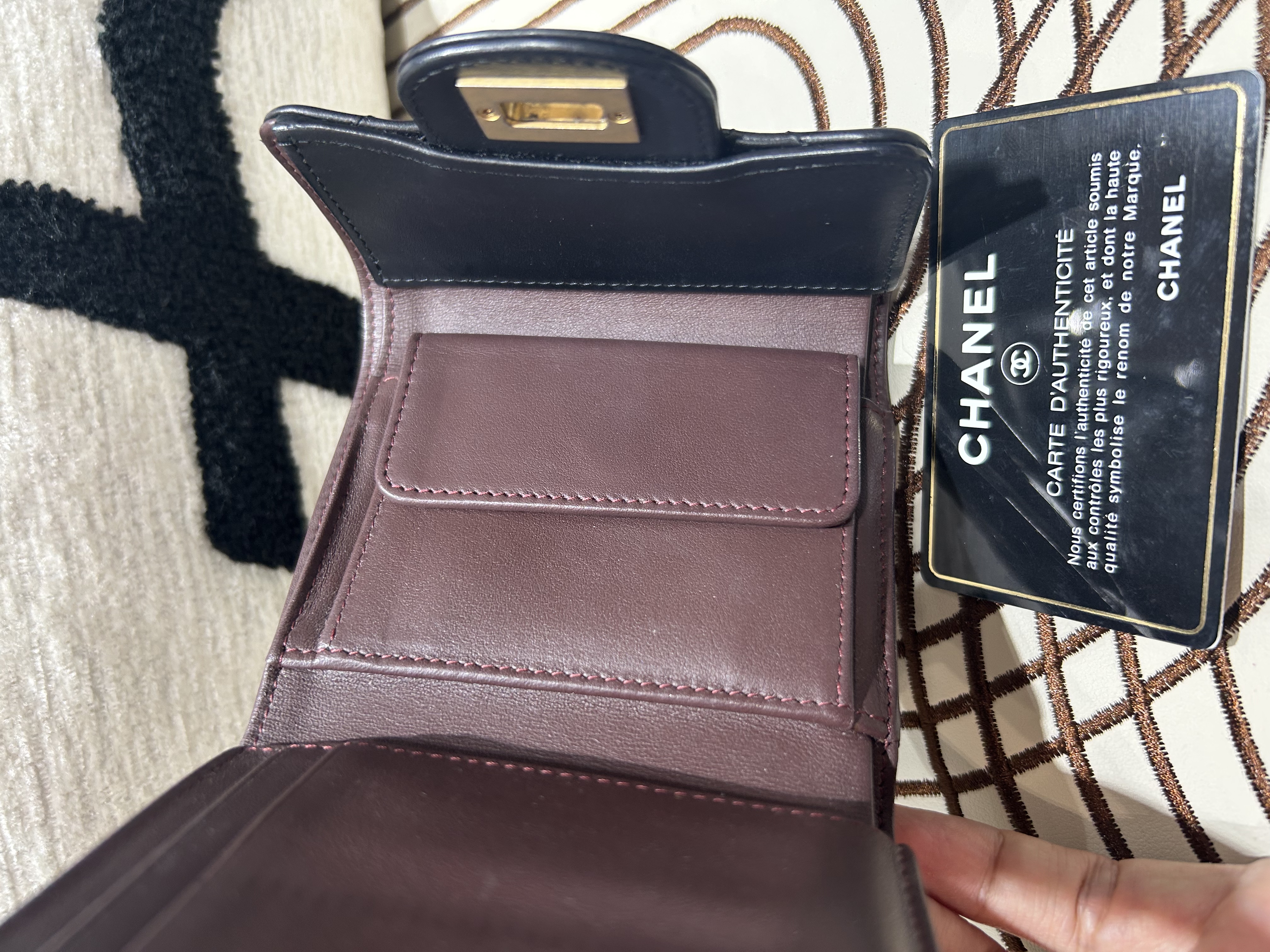 Chanel 2.55 wallet 黑色經典短銀包 100%Authentic,95% new ✅24card