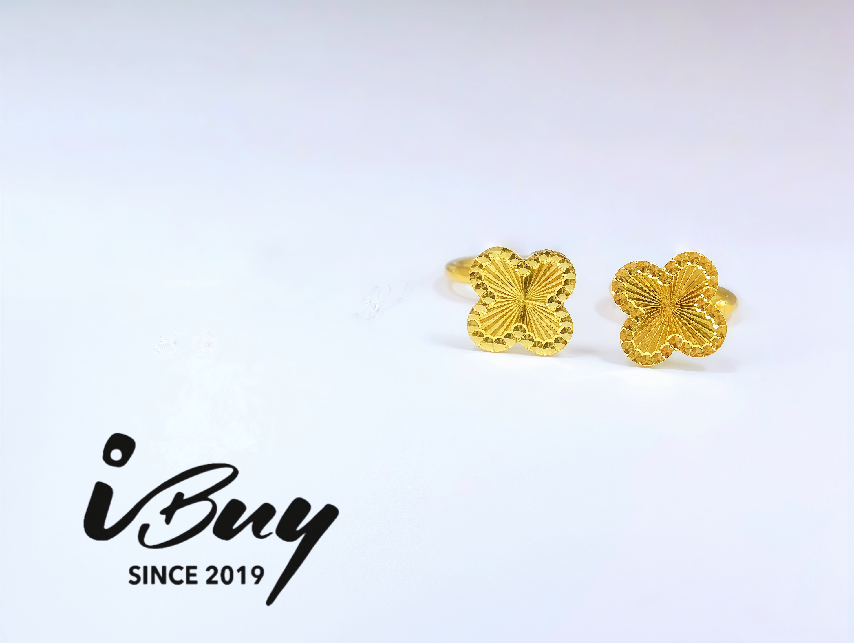 999 GOLD VCA HOOK STUD EARRING 999 金四叶草泡钉