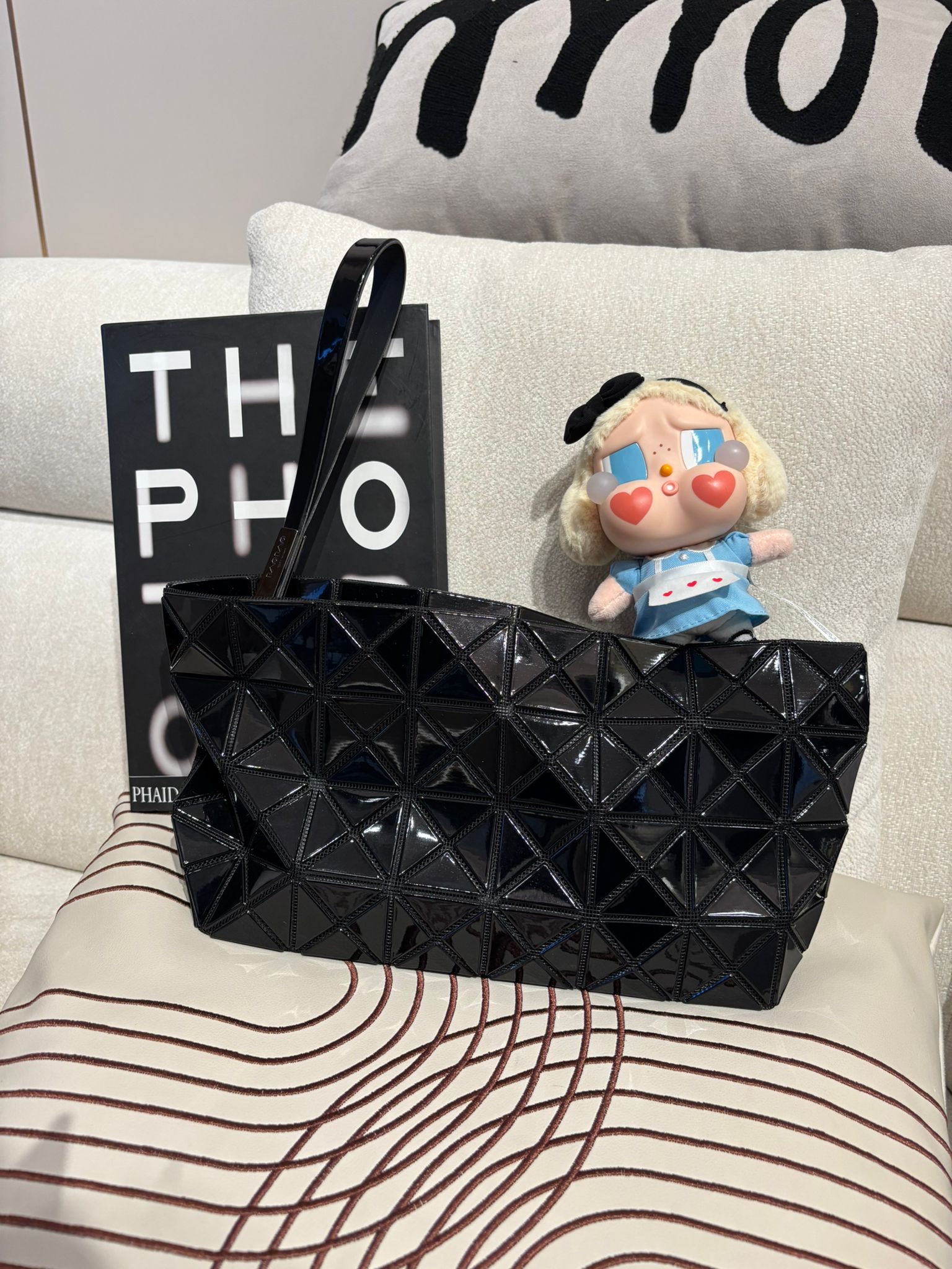 Issey miyake pouch 化妝袋 clutch  ,100%Authentic ,95%new✅dust bag 