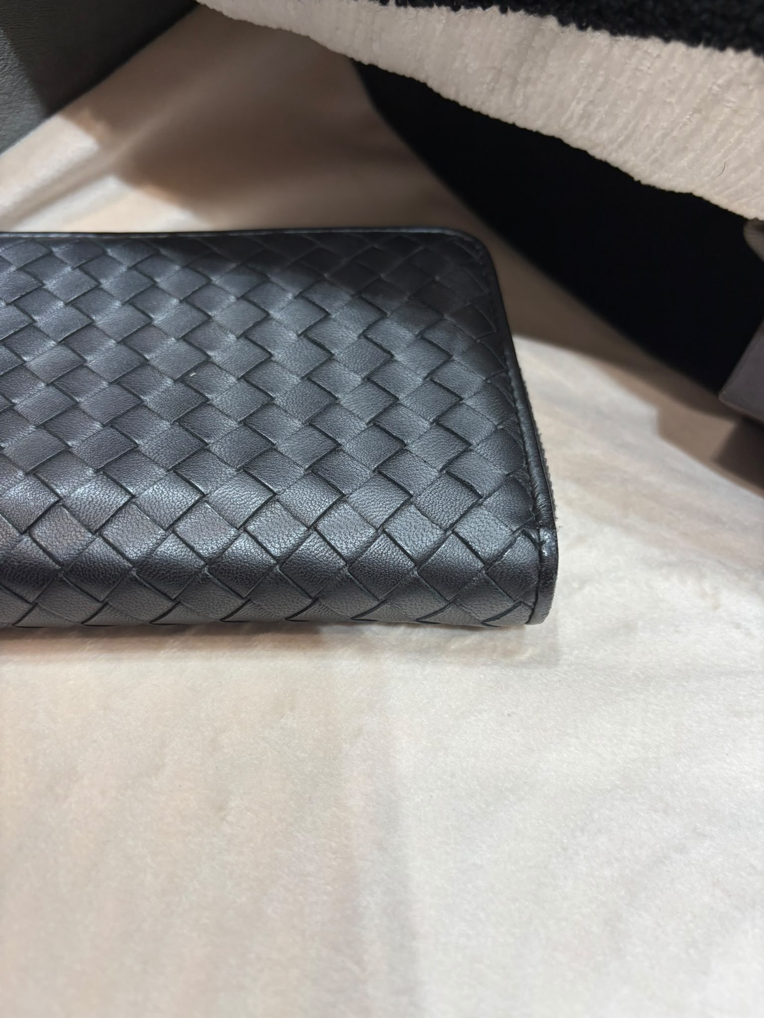 Bottega Veneta LONG WALLET  100%Authentic ,95%new ✅box 