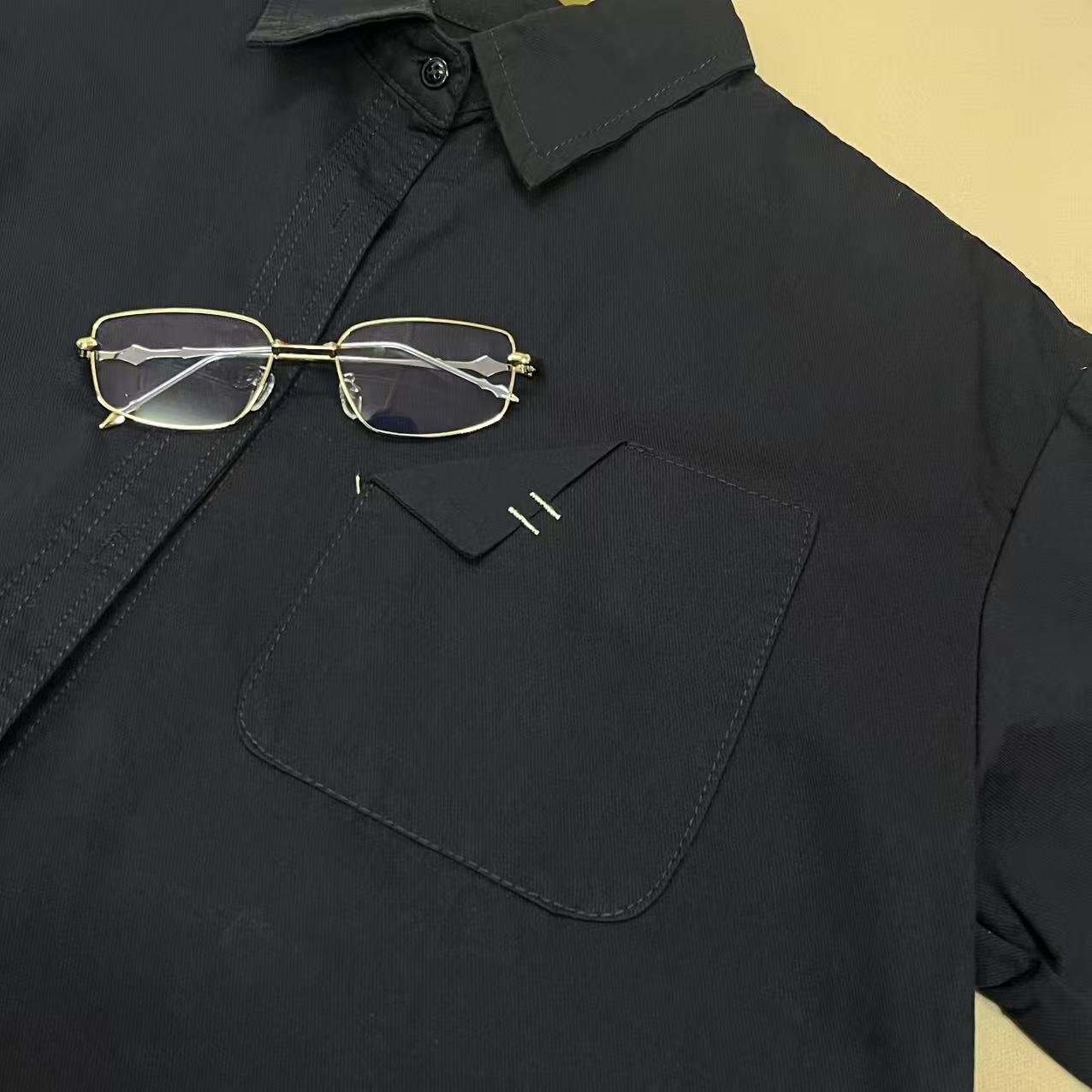 CC2005#007-1 [Solid Pocket Shirt] Minimal Aesthetic