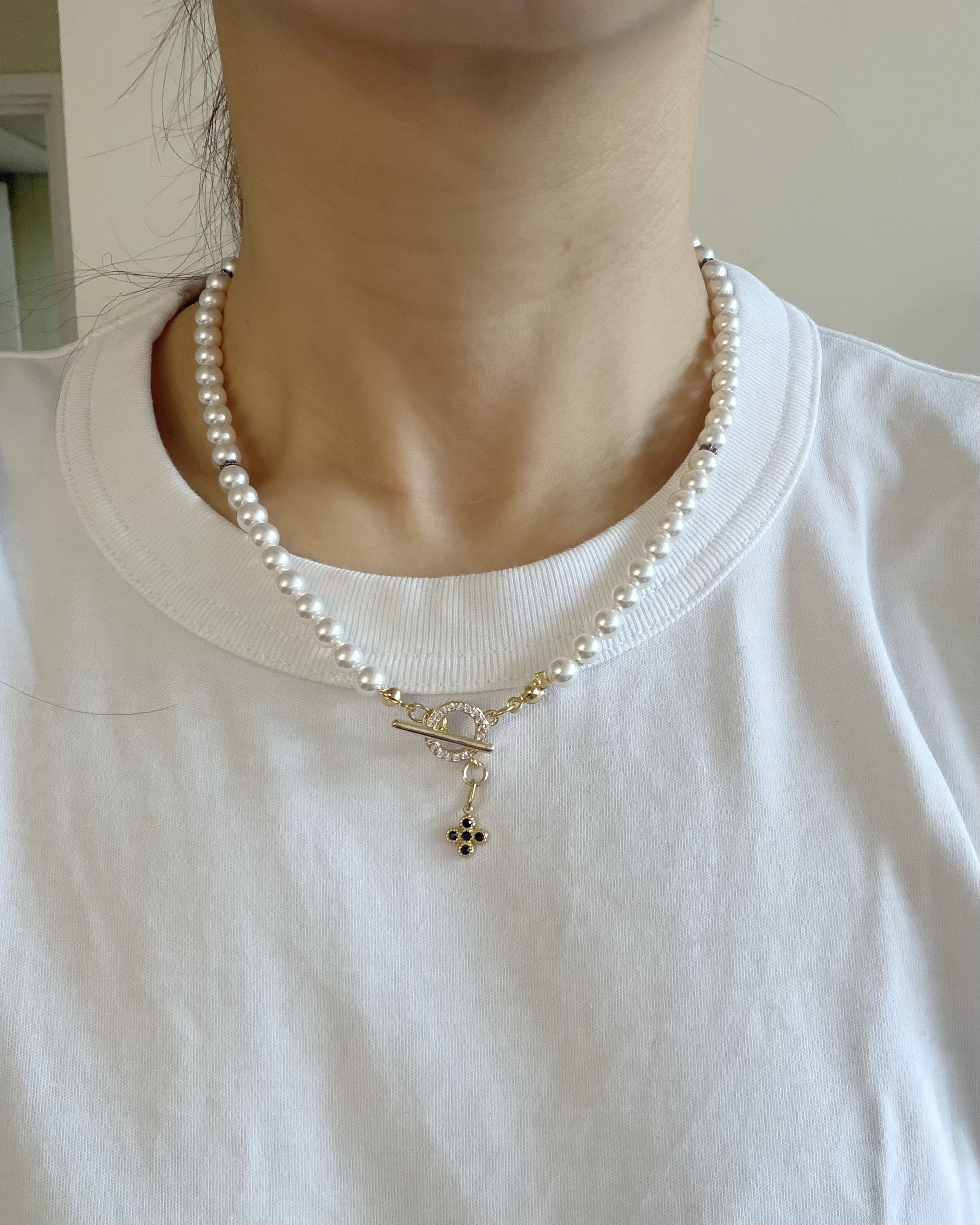 雅黑小花珍珠頸鍊/6mm米白珍珠 