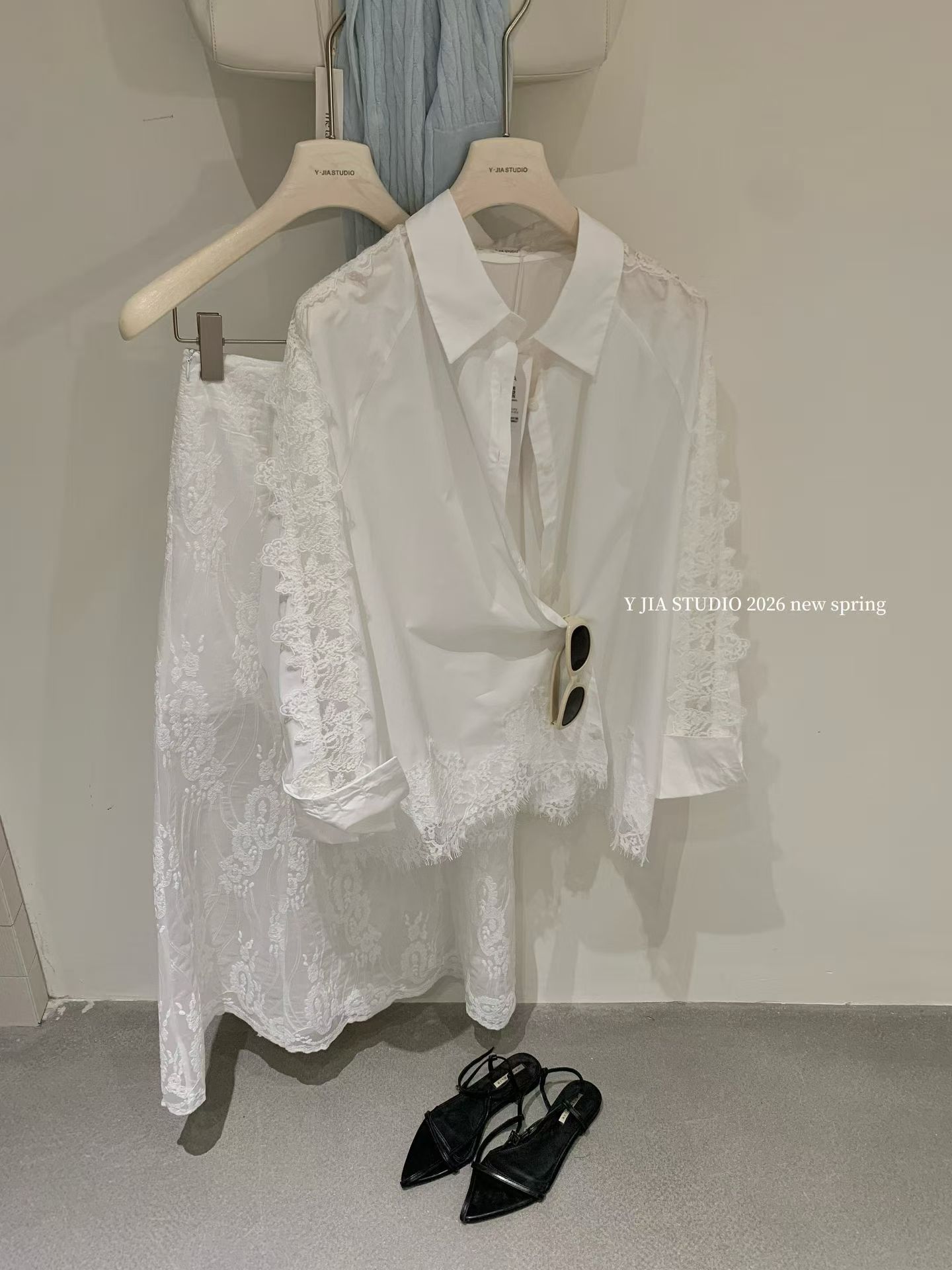 1777 White Tea Lace Set 白茶蕾丝套装 *不包含吊带内搭