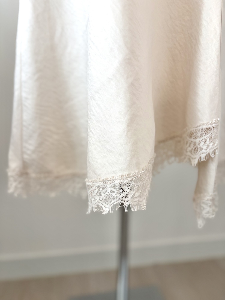 Lacie Asymmetric Skirt (Ivory)
