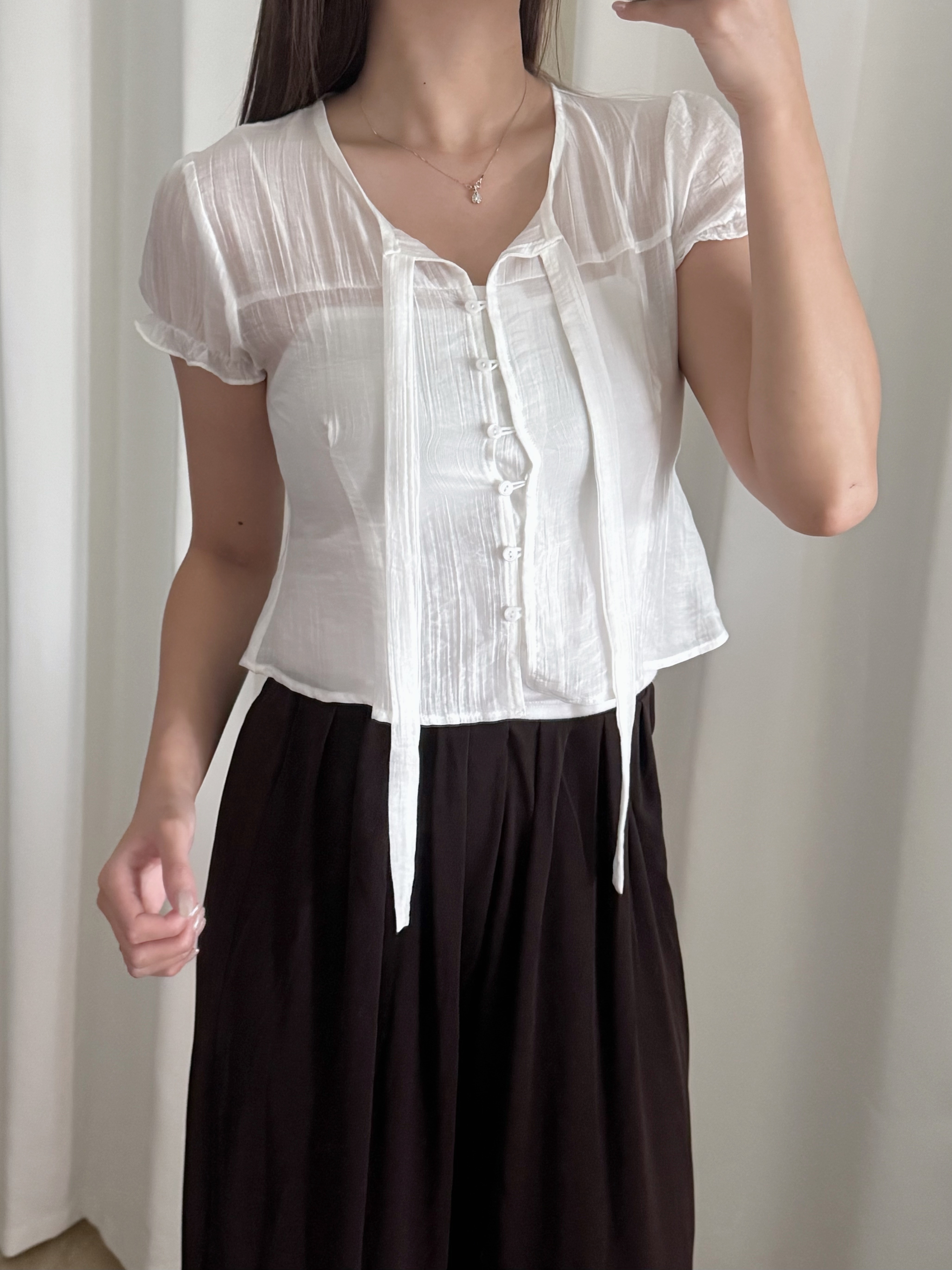 透薄綁帶微公主袖短袖上衣(三色入)