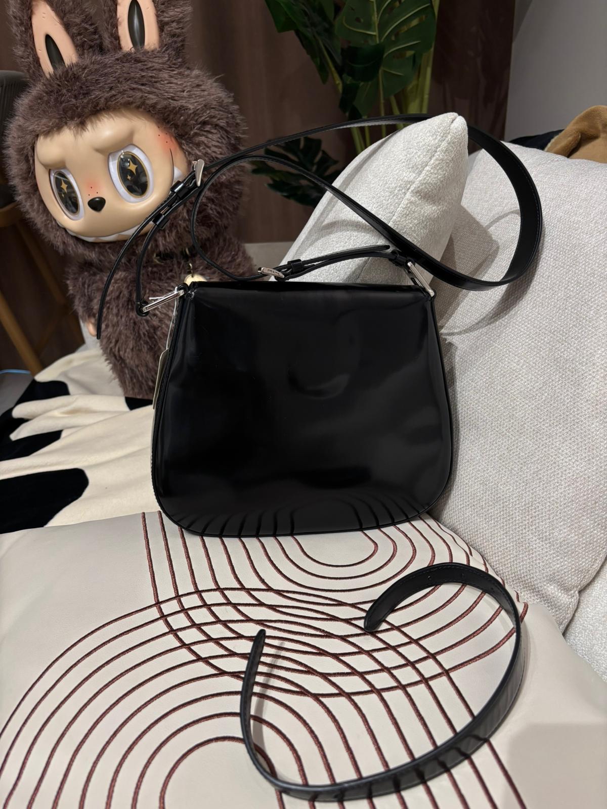 Prada Cleo shoulder bag 2way bag 100%Authentic ,92%new ✅Strap 長短肩帶各1✅dust bag 