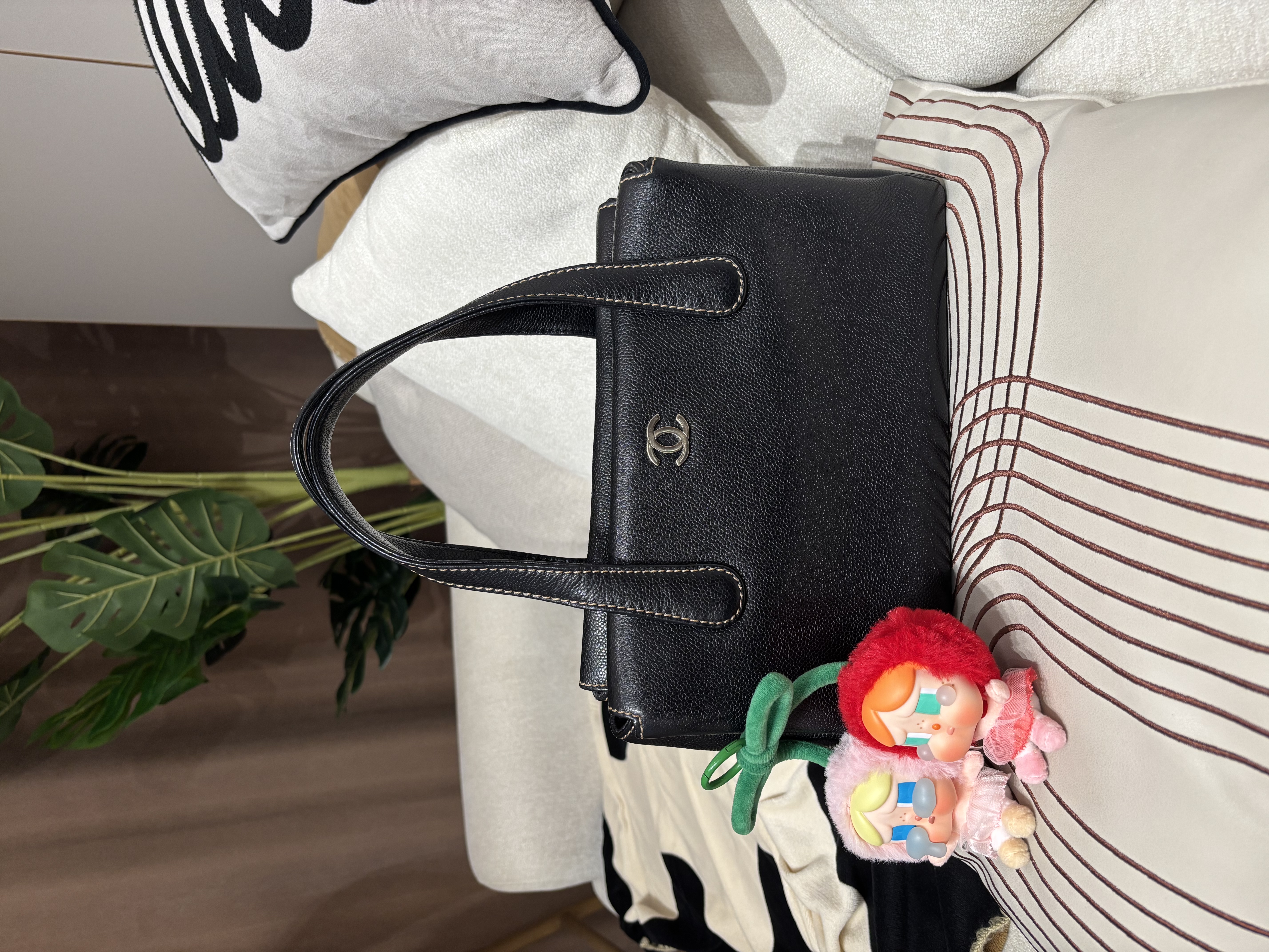 Chanel vintage shoulder bag cavier calfskin  100%Authentic ,95%new  ✅ 7*CARD ✅dust bag