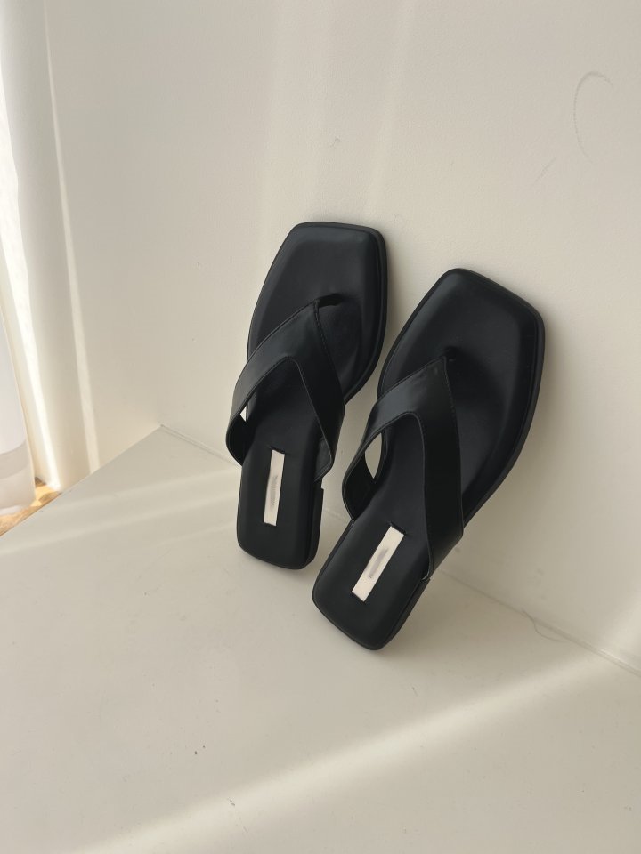 The Essential Sandals (3 colors)