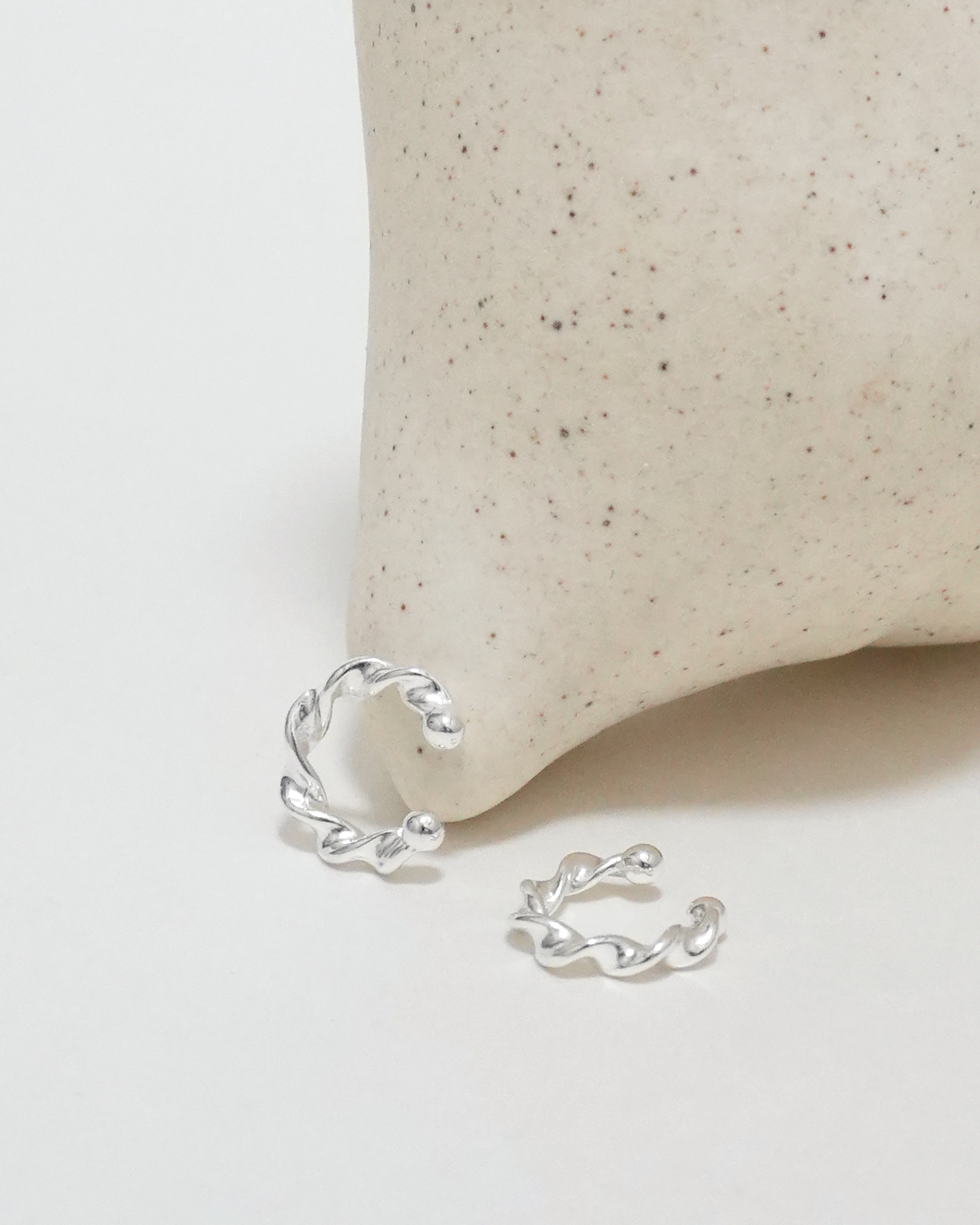 Dewy Twist Ear Cuff