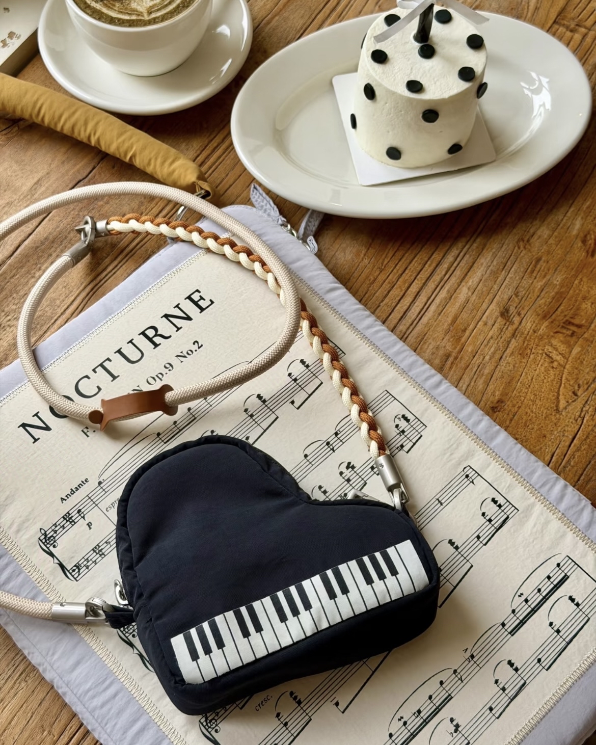 黑白鍵鋼琴造型隨身小包