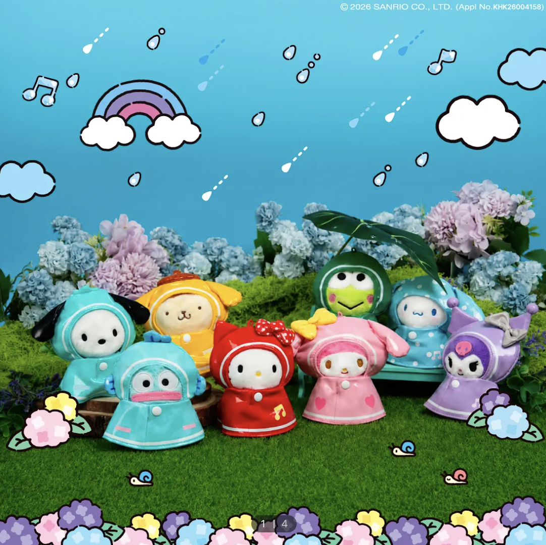 韓國Olive Young x Sanrio 角色 雨衣造型 公仔吊飾鎖匙扣 ｜Rainy Day Plush Keyring