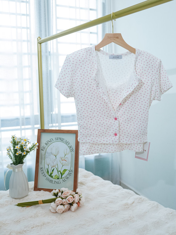 Floral Cami and Buttoned Cardigan Set ‖ 小碎花吊带+短袖开衫两件套 