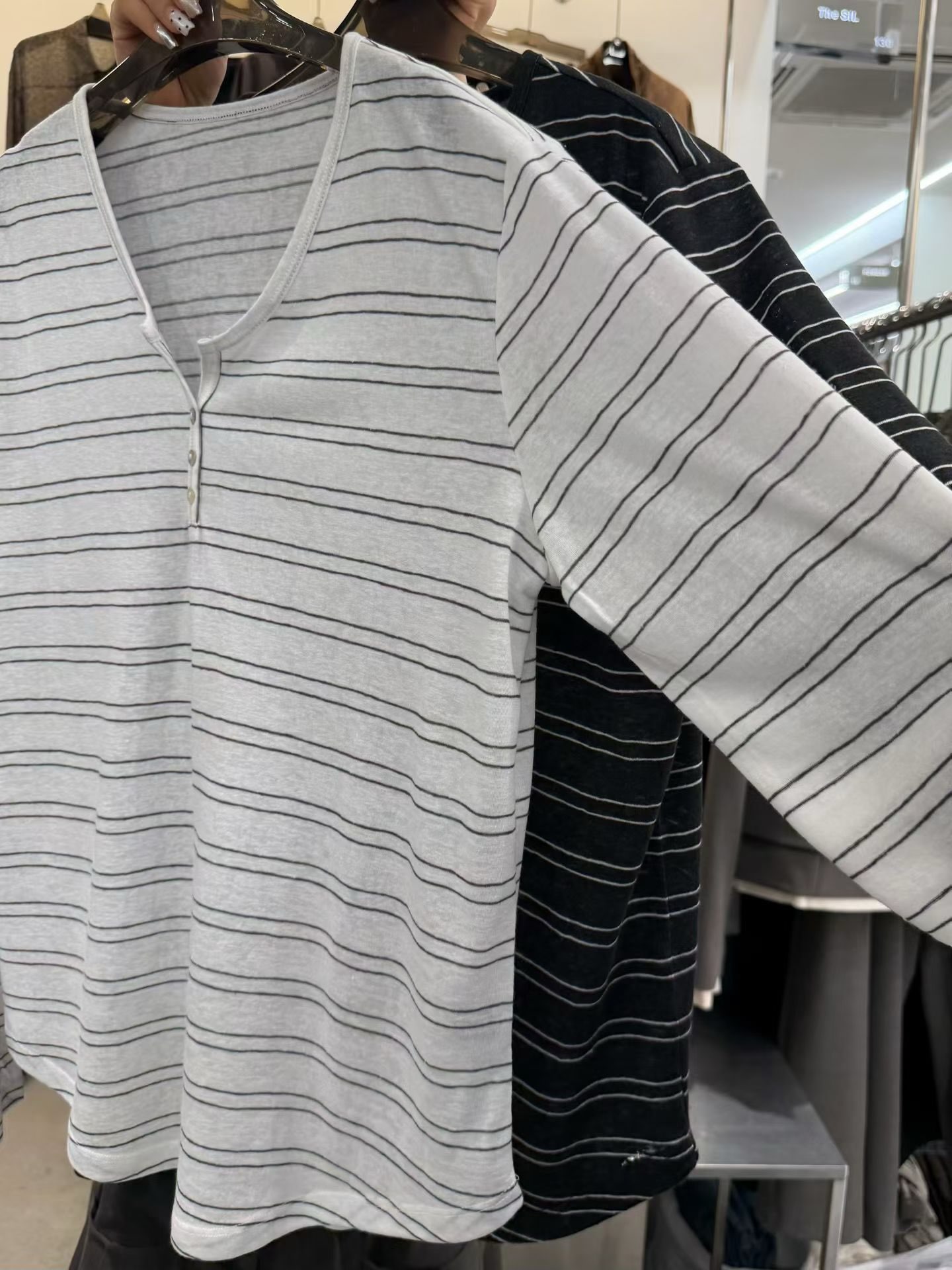(2026FW) THESIL - TOP