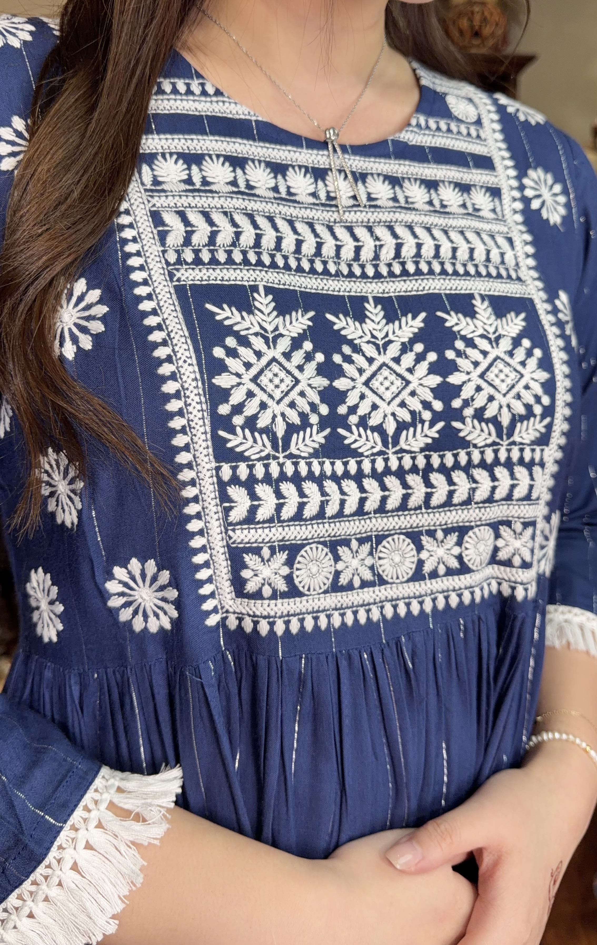 3572 Navy Blue With Pure white Emb Mid Sleeve soso OP