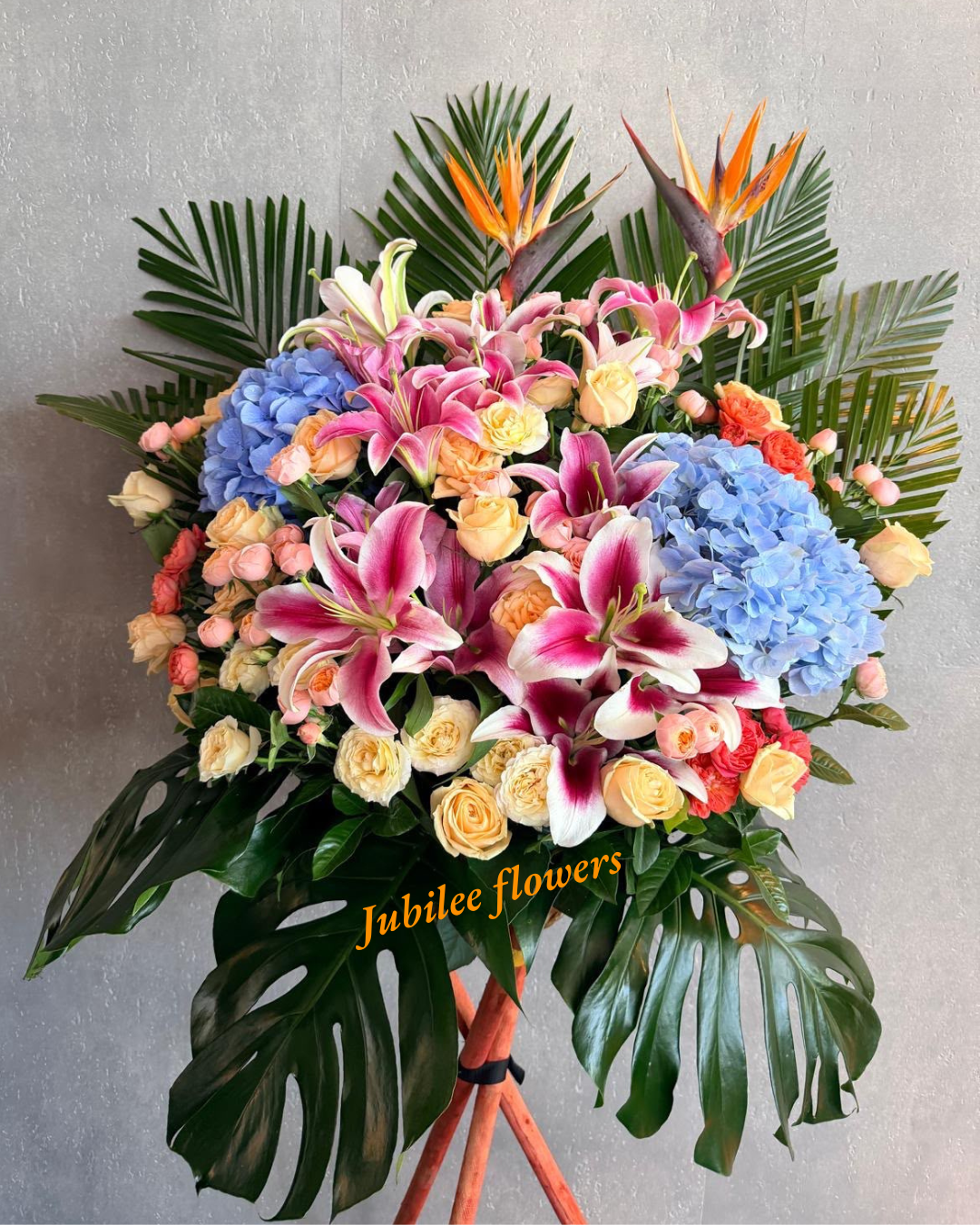  🎉【開張花籃】藍繡球紅百合天堂鳥開業賀籃
