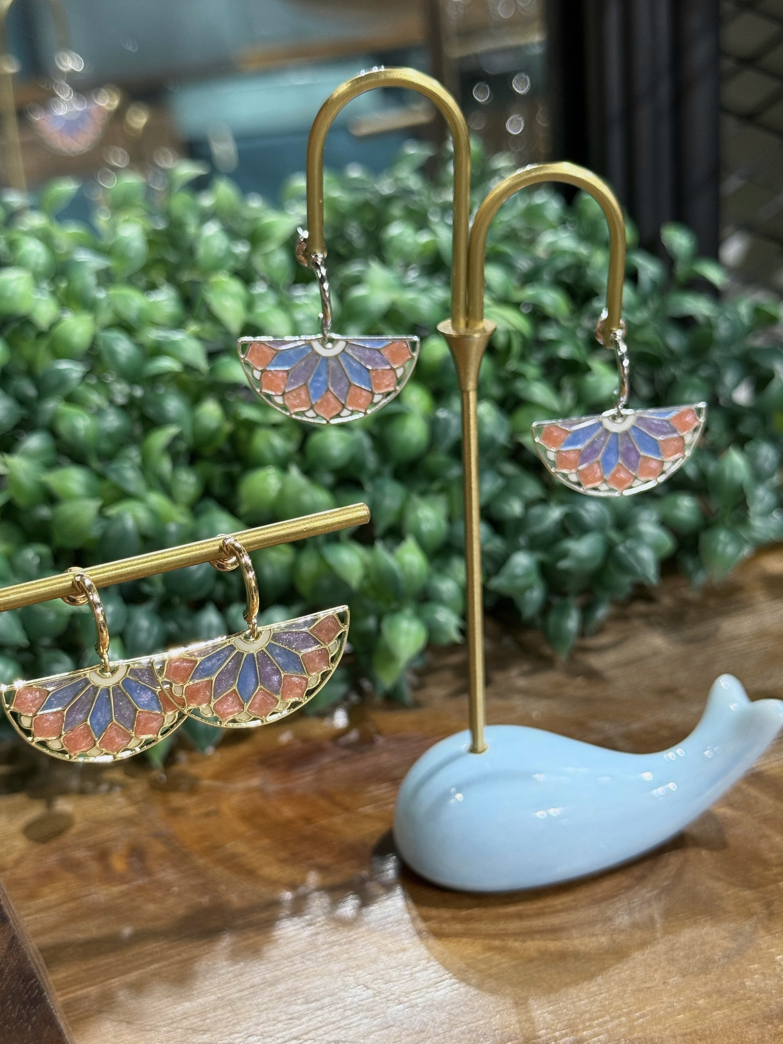 花窗晨光 Sunrise Window Dangle Earrings | 垂墜款耳環 