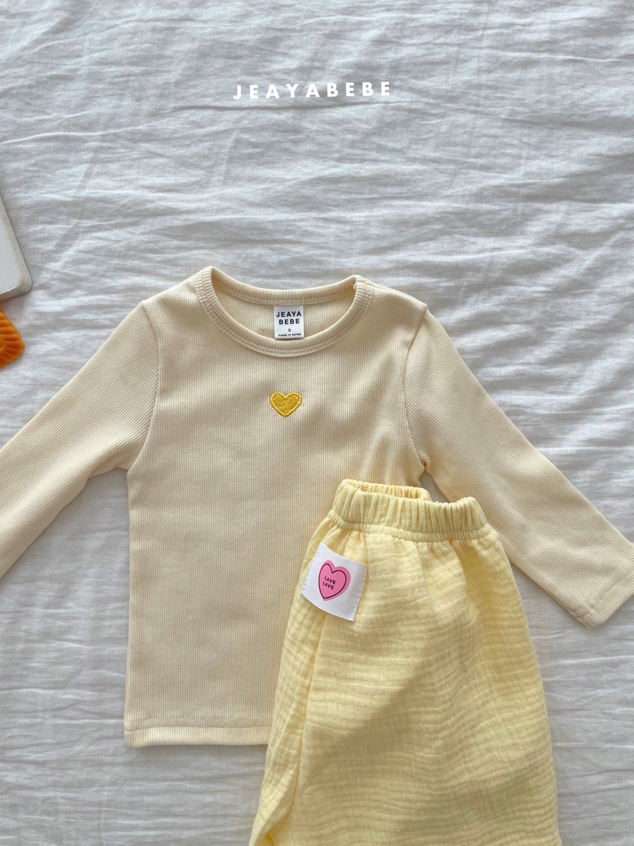 🇰🇷jeayabebe set (tee+pants)