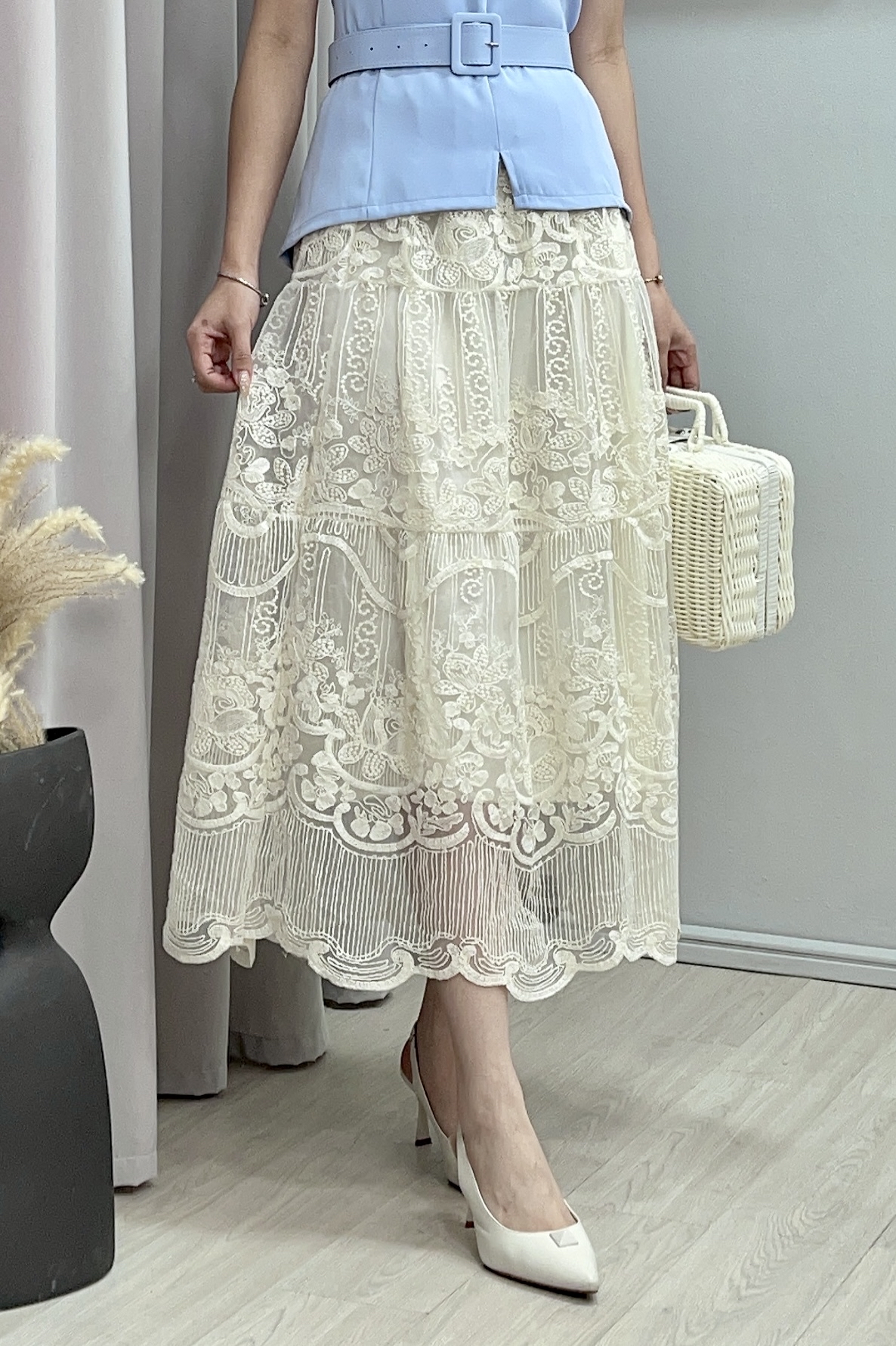 936 Elysian Lace Layer Skirt