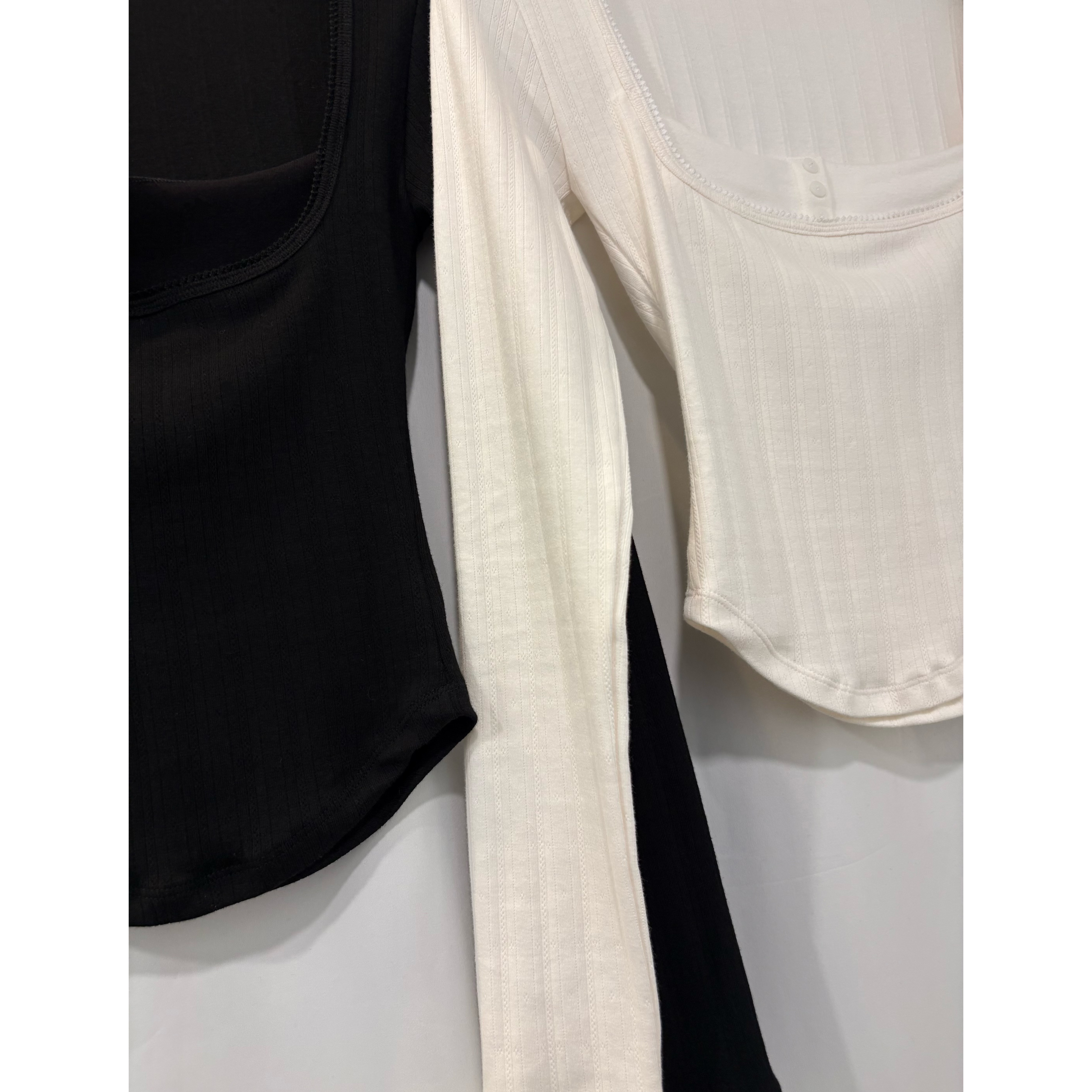 新品價11月1截單🧸2610L《LAYER SQUARE NECK TOP》