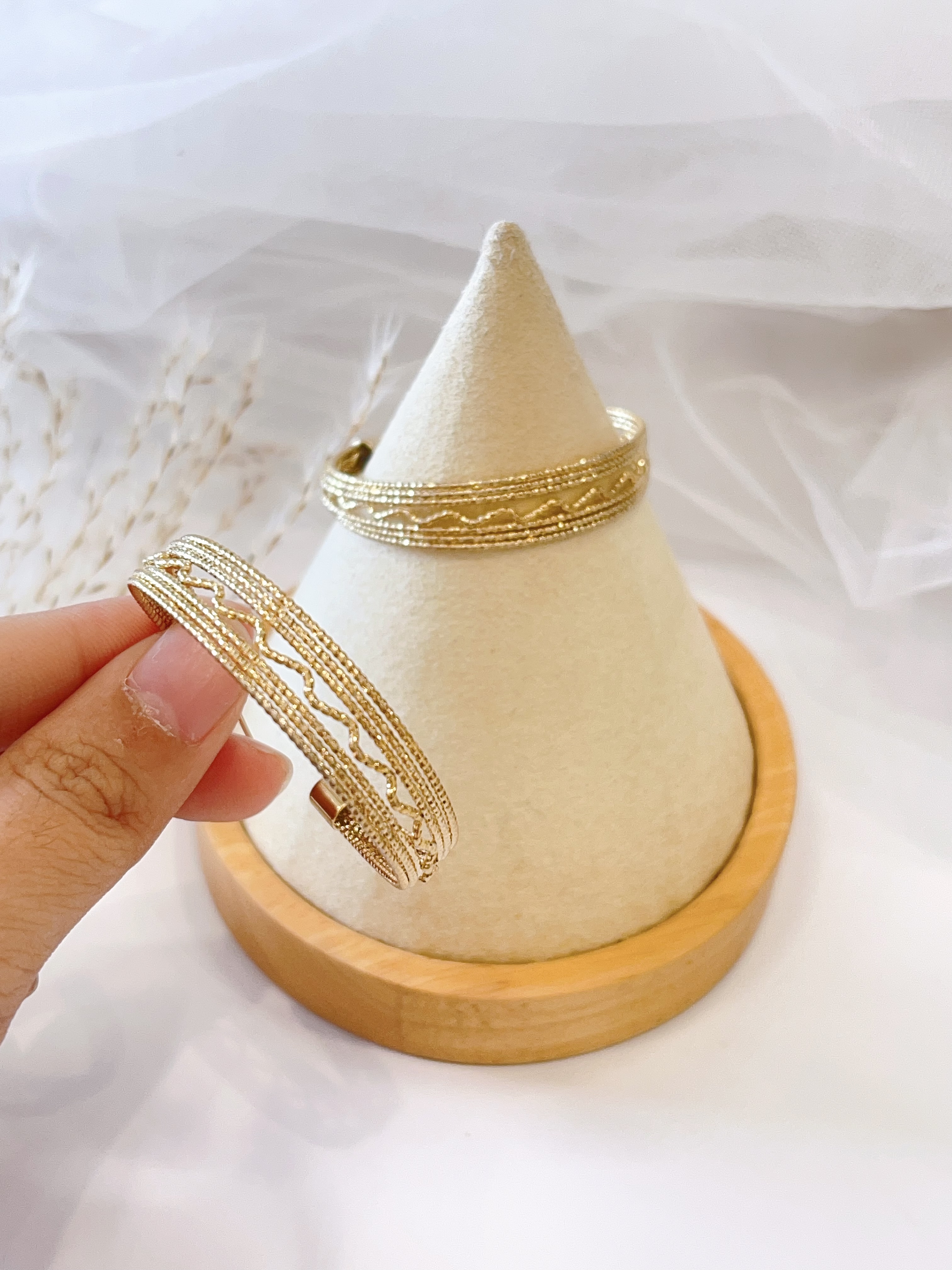 中间小波浪设计C字耳环