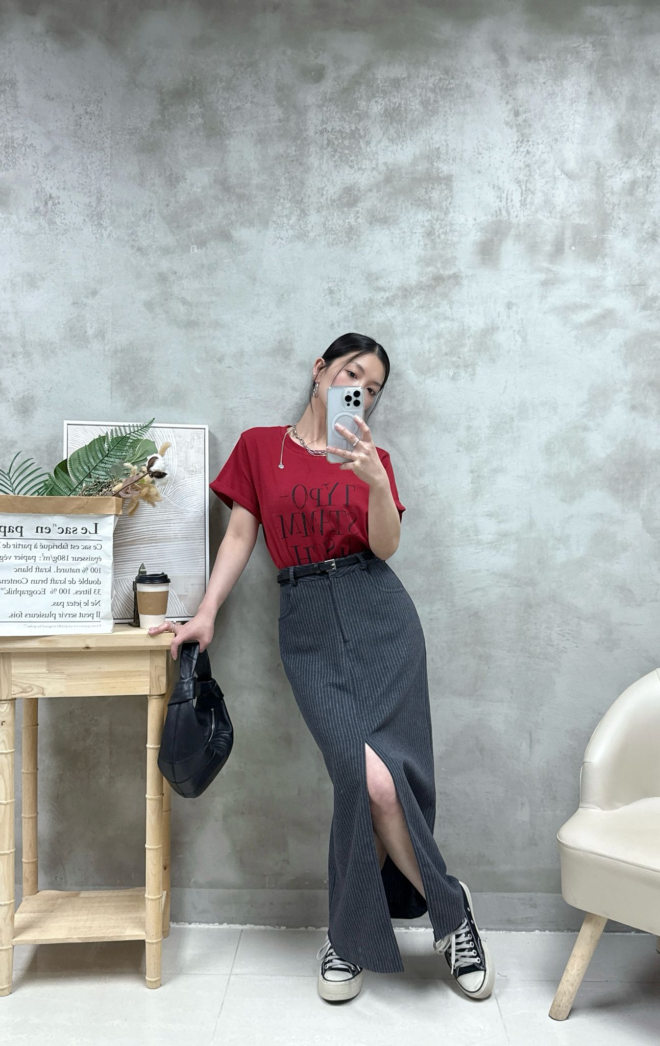 B08 褶袖英文字Tee