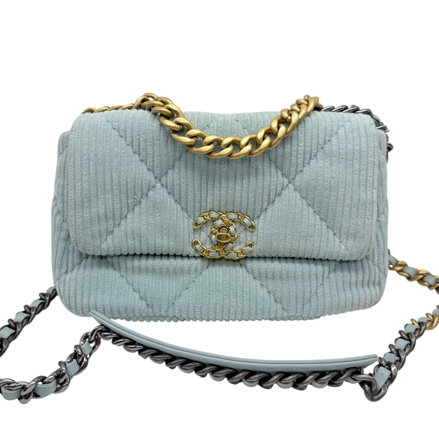 Pre-Owned CHANEL Corduroy Quilted Medium 19 Bag / Product Code: 26051502