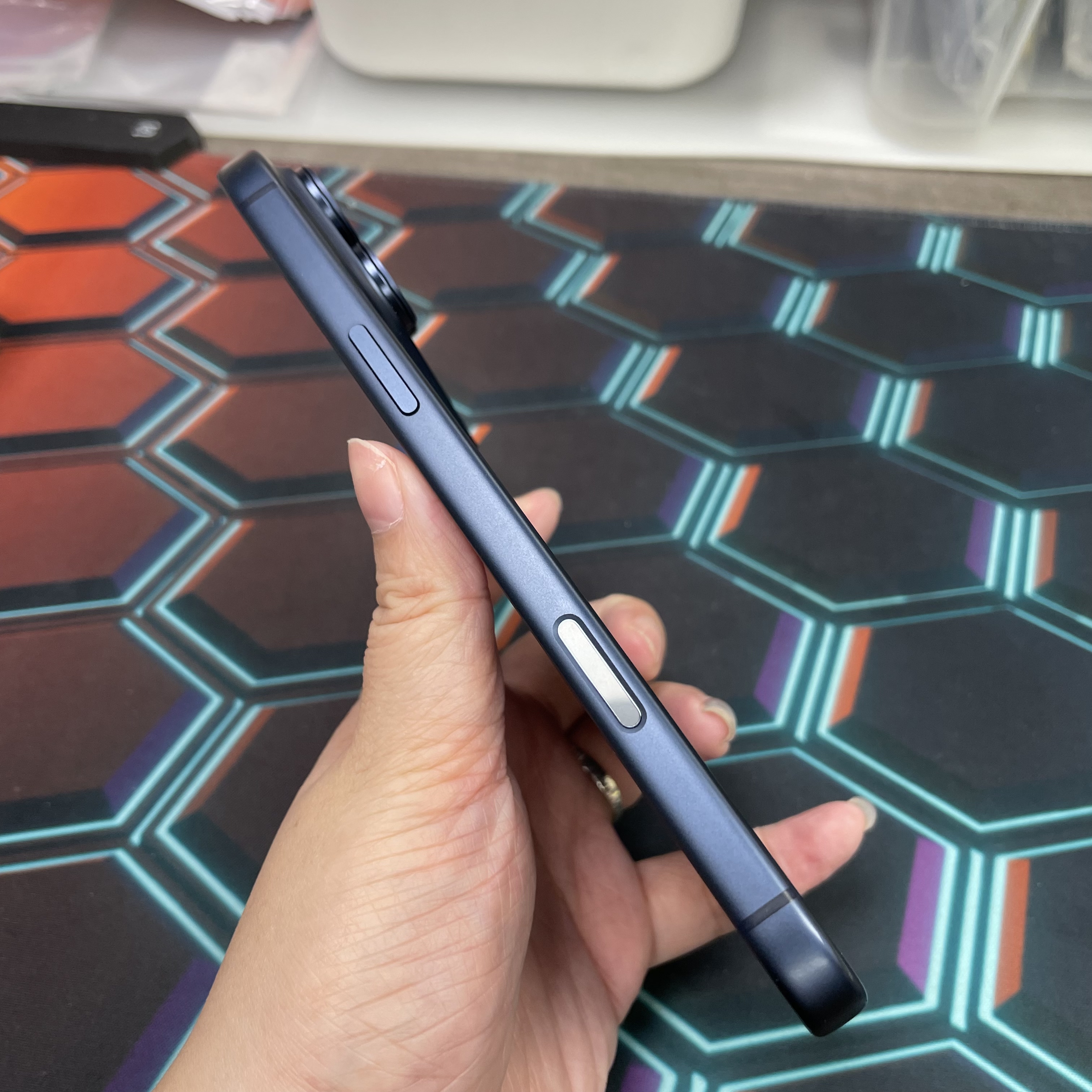 *7927 17 Pro max 完美機 256GB 電100 藍色 blue