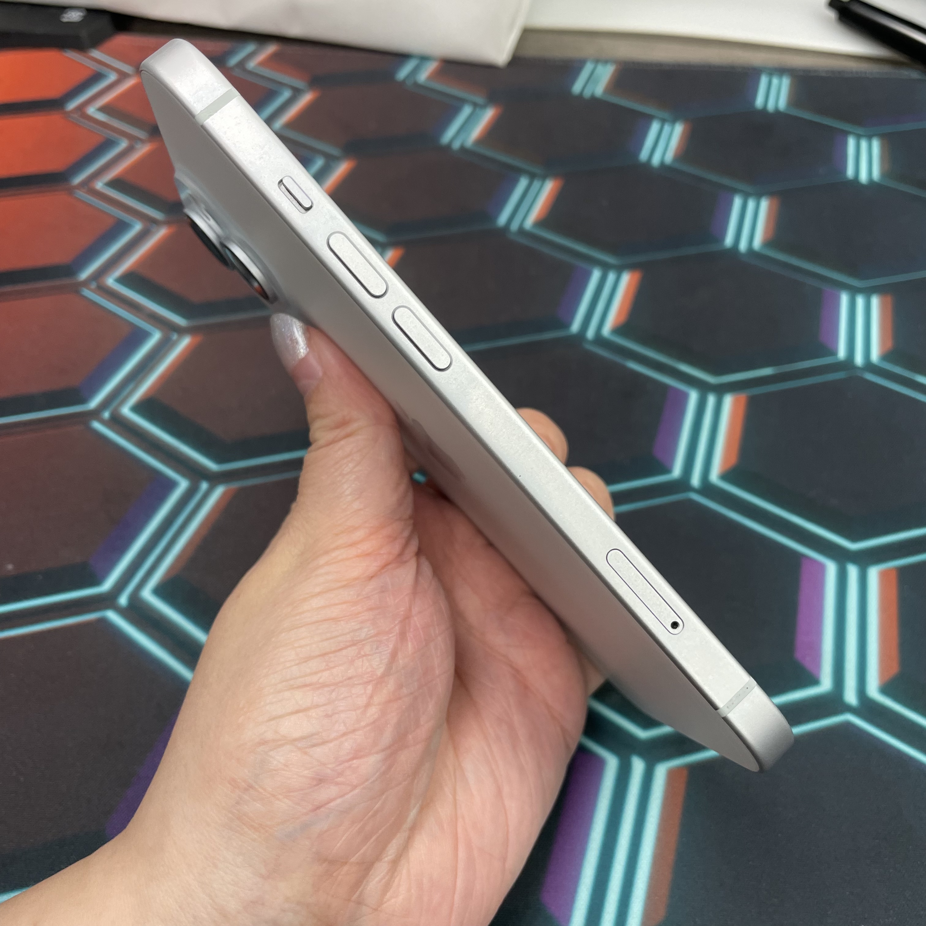 *7333 15 勁靚機 128GB 電100 藍色 blue
