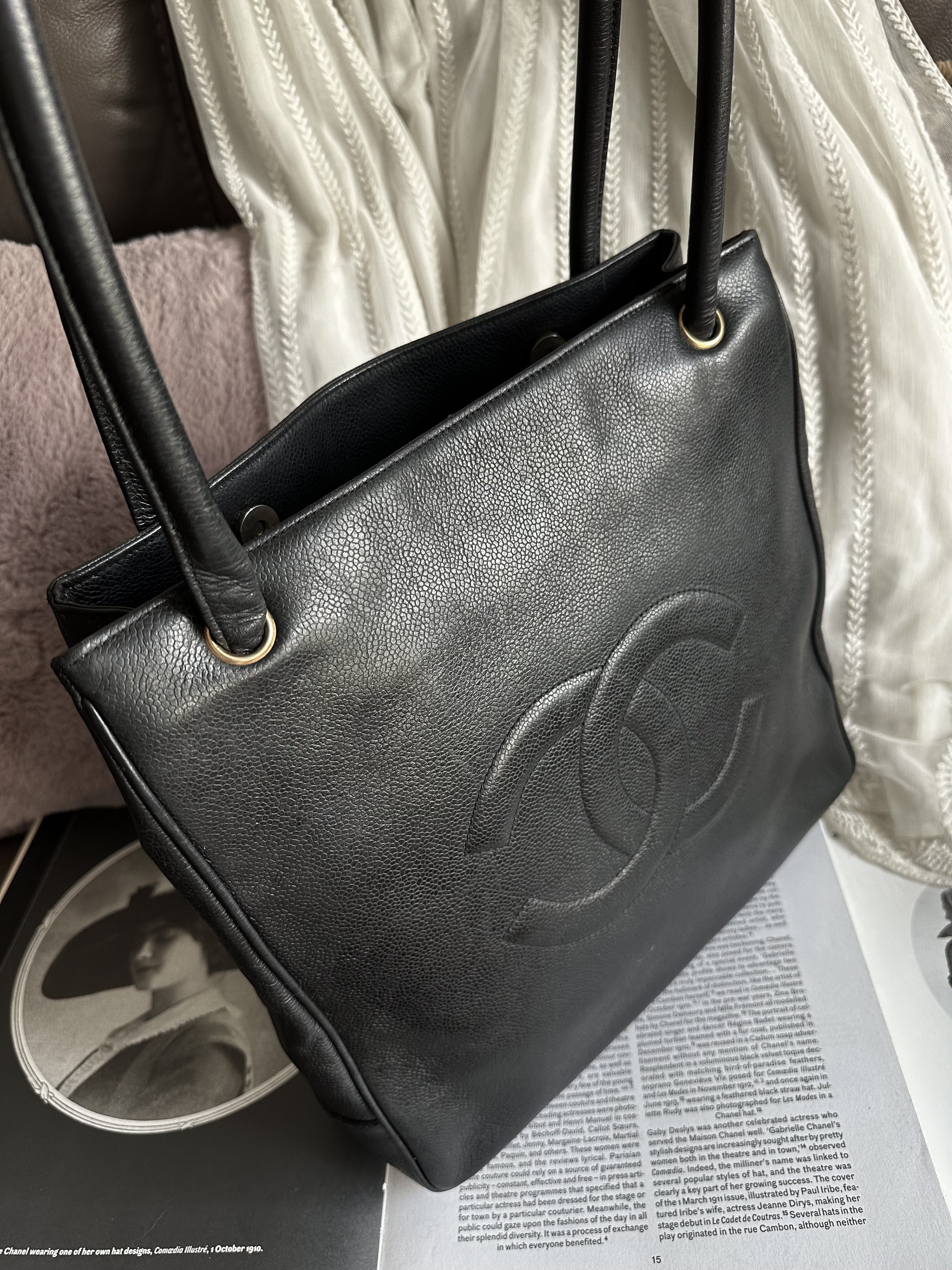 vintage chanel black caviar shoulder bag /tote bag 