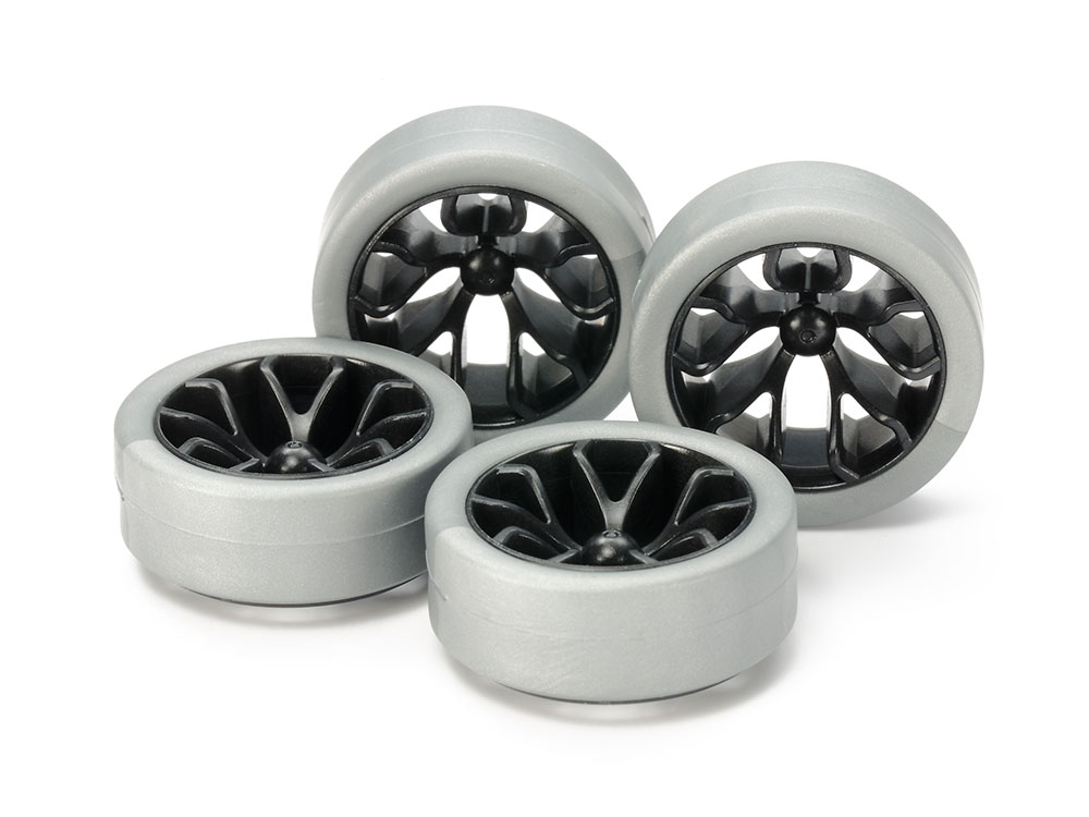 HARD LOW-PROFILE TIRE (SILVER) & CARBON WHEEL SET (Y SPOKE)