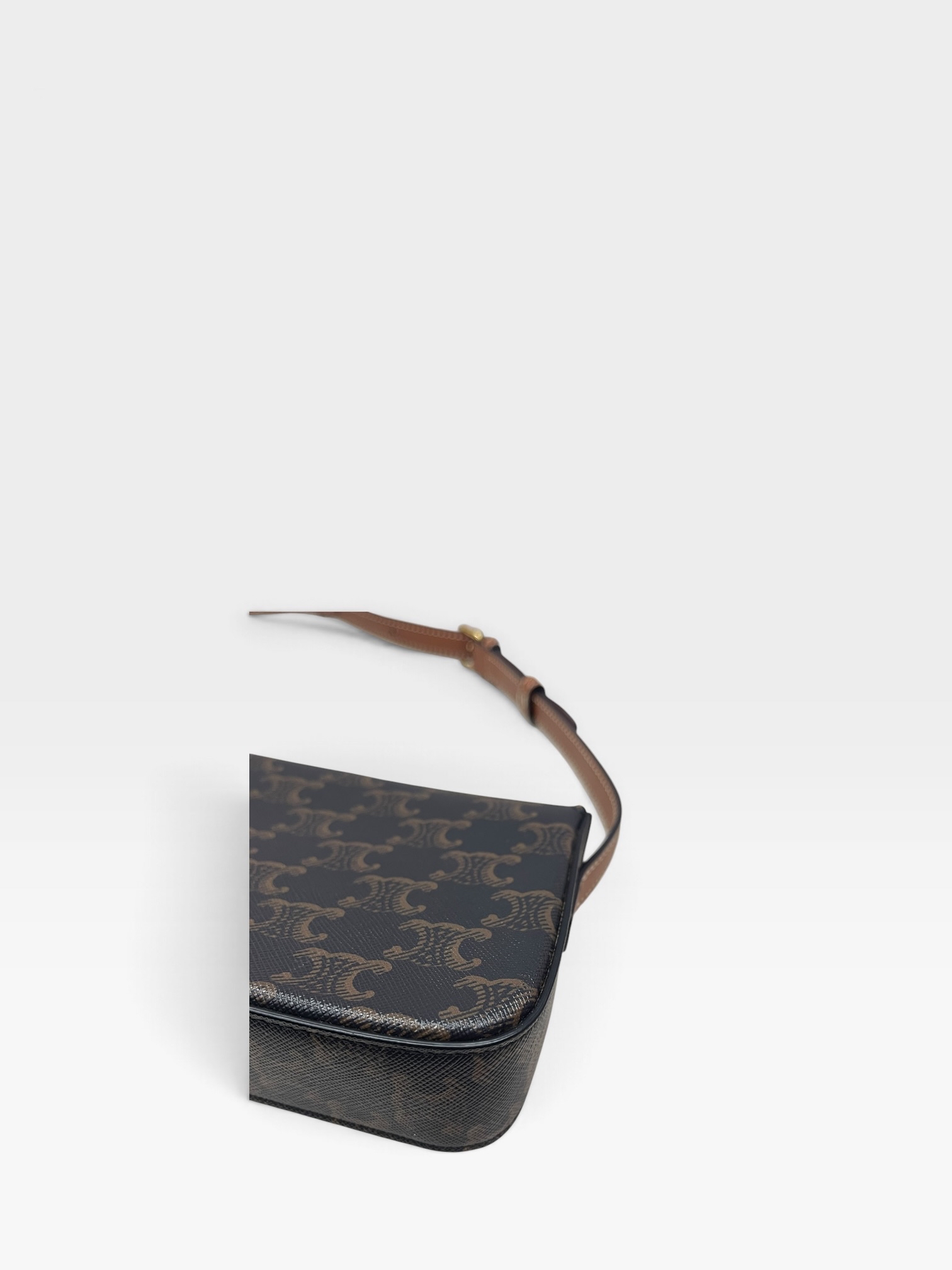 Pre-Owned CELINE Triomphe / Product Code: 102914