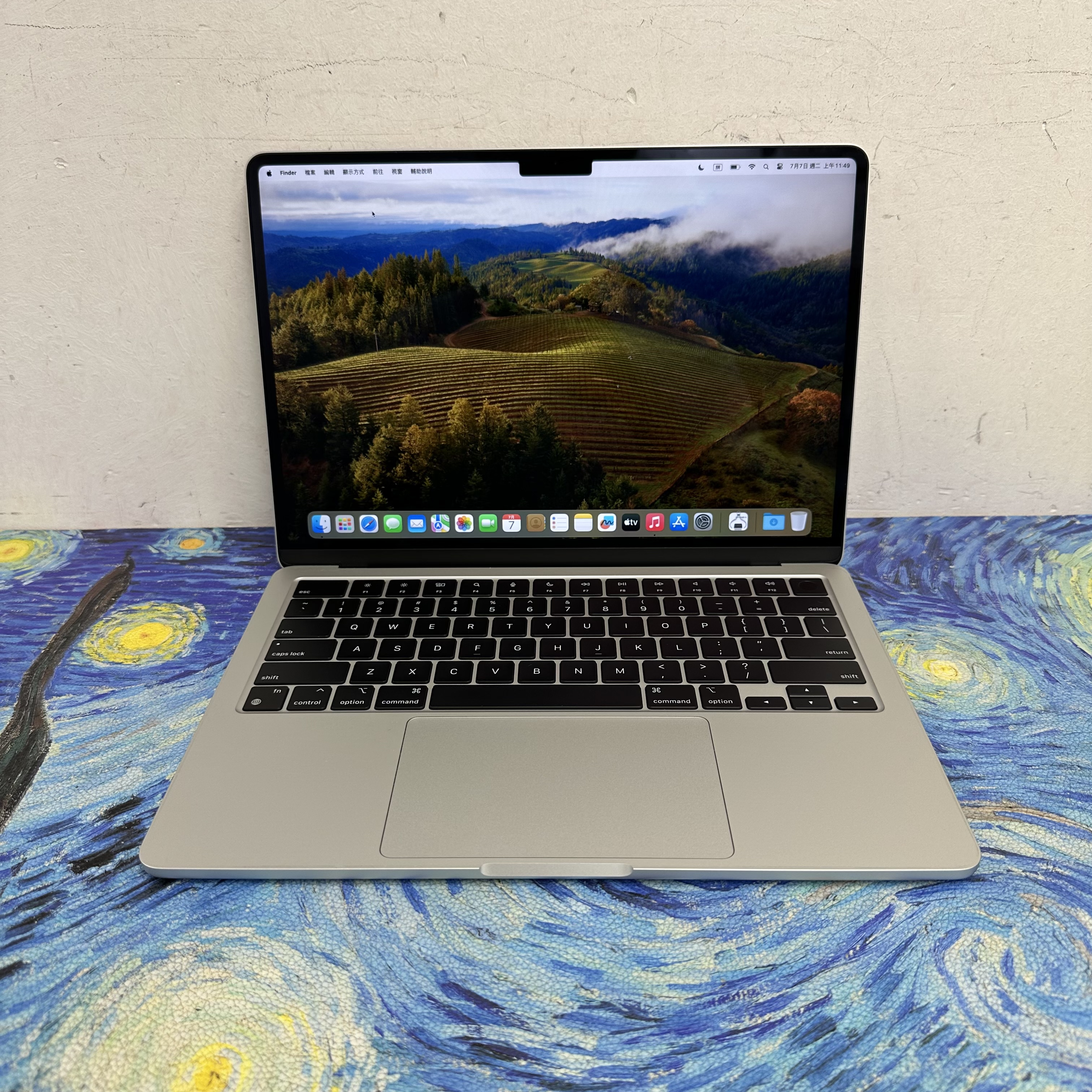 #5963 APPLE  MacBook Air M2 2023 M2 CPU/8GB Ram/256GB SSD/8核心GPU/Liquid Retina Mon/13吋/銀色/Gaming Laptop / Notebook / MacBook Pro / Apple