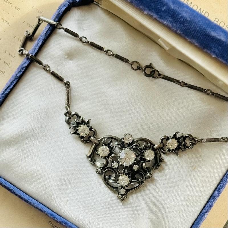 Vintage Stamped "Coro" Bejeweled Silver Tone Heart Shape Princess Necklace / Cocktail Necklace (EA1118)