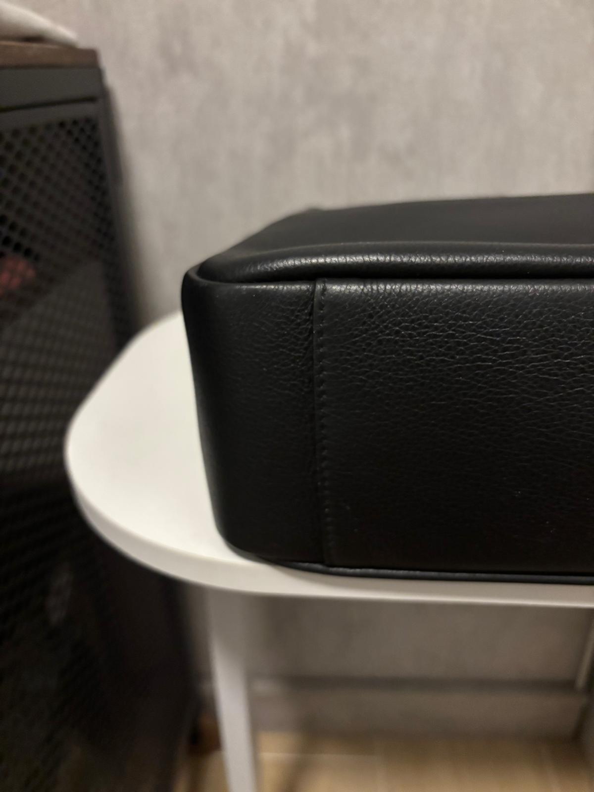 SAINT LAURENT YSL Le 5 à 7 Supple Small hobo bag Black Calfskin 100%Authentic, 98%New ✅Dust bag