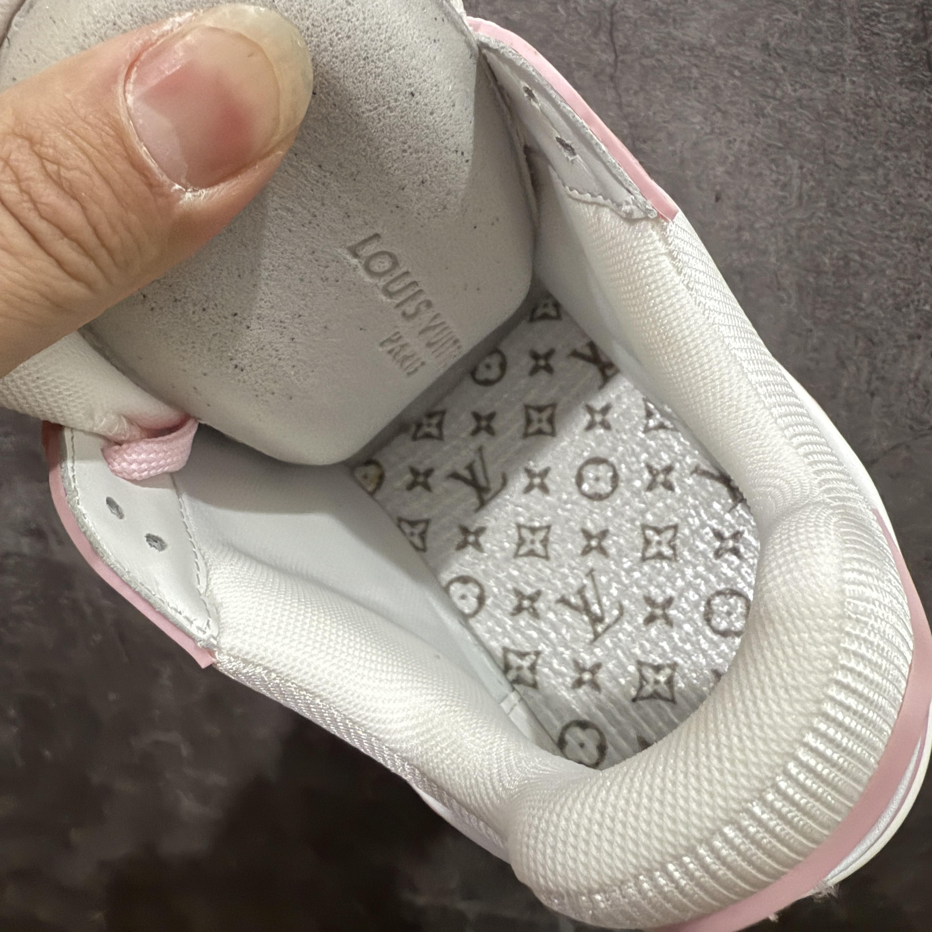 Louis Vuitton LV Trainer 