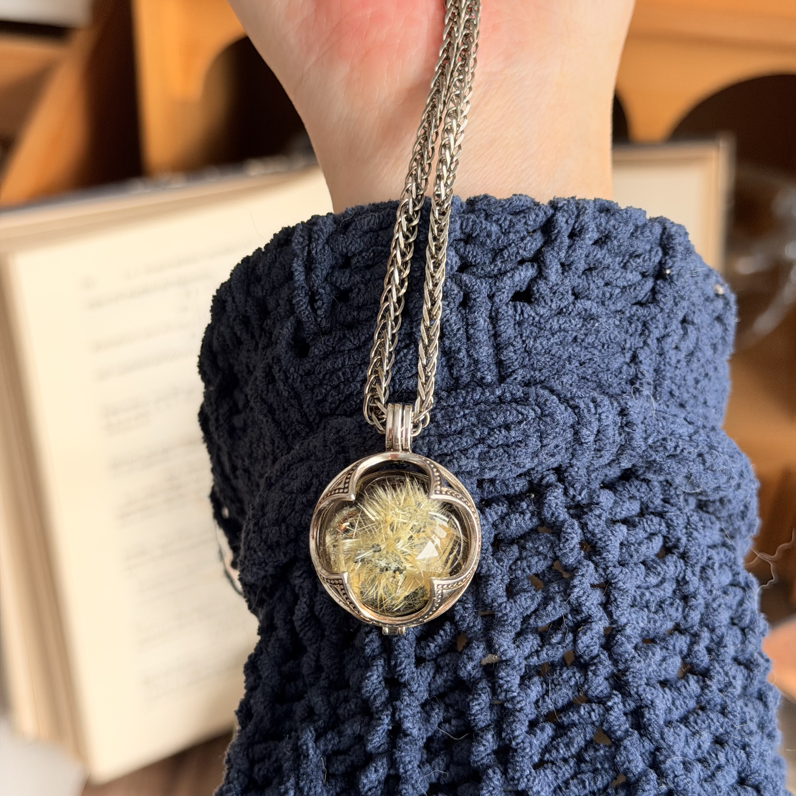 金鈦晶花球球襯S925項鏈