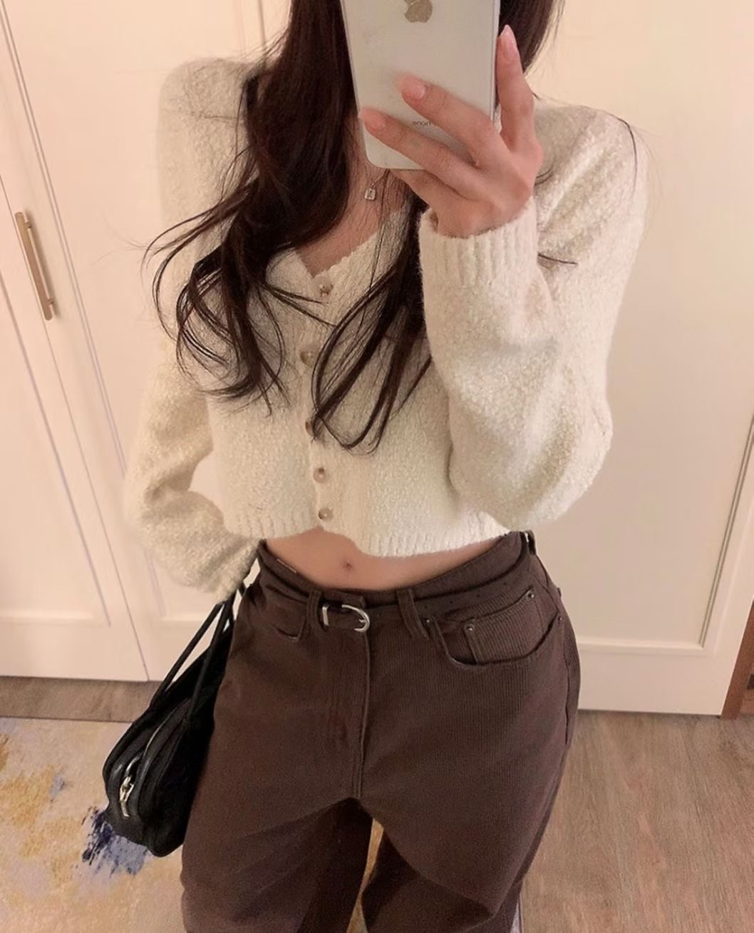 【 精緻女孩𝑷𝒊𝒄𝒌～紙片人！質感粒粒雪球配琥珀鈕扣兩穿上衣🩵】 Snowy Soft Cardigan Top(兩色入)