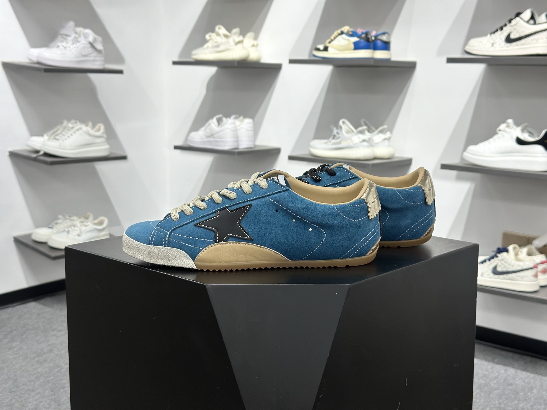 Golden Goose True Star