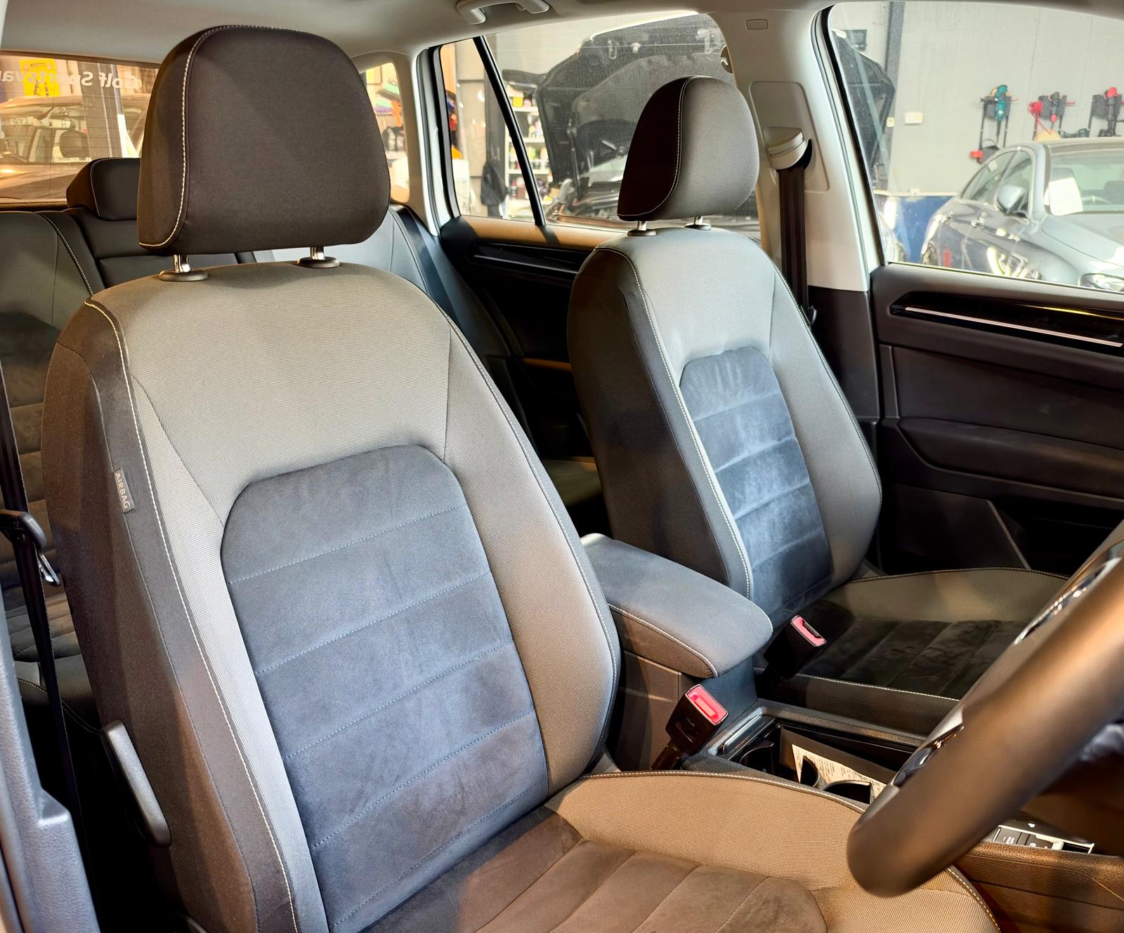 Volkswagen Golf Sportsvan 230 TSI 2017