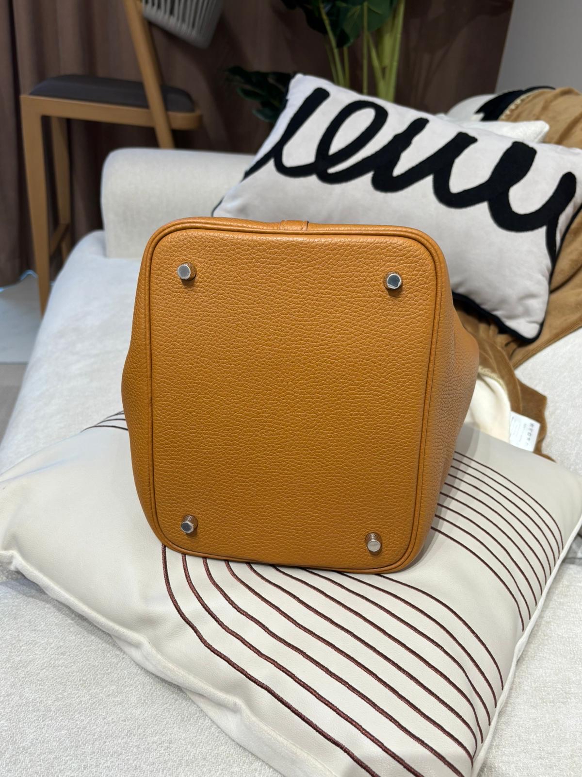 Hermes Picotin 22,STAMP Y 芝麻色銀扣 100%Authentic ,unused ✅key lock✅dust bag✅box 