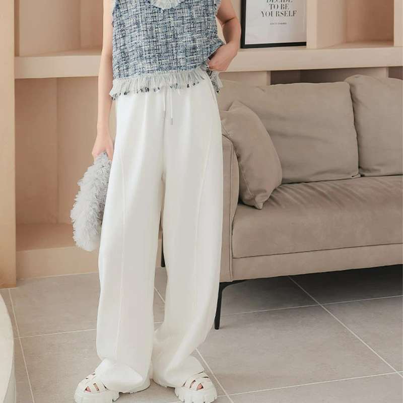 $88條。日系彎刀褲或廓形褲