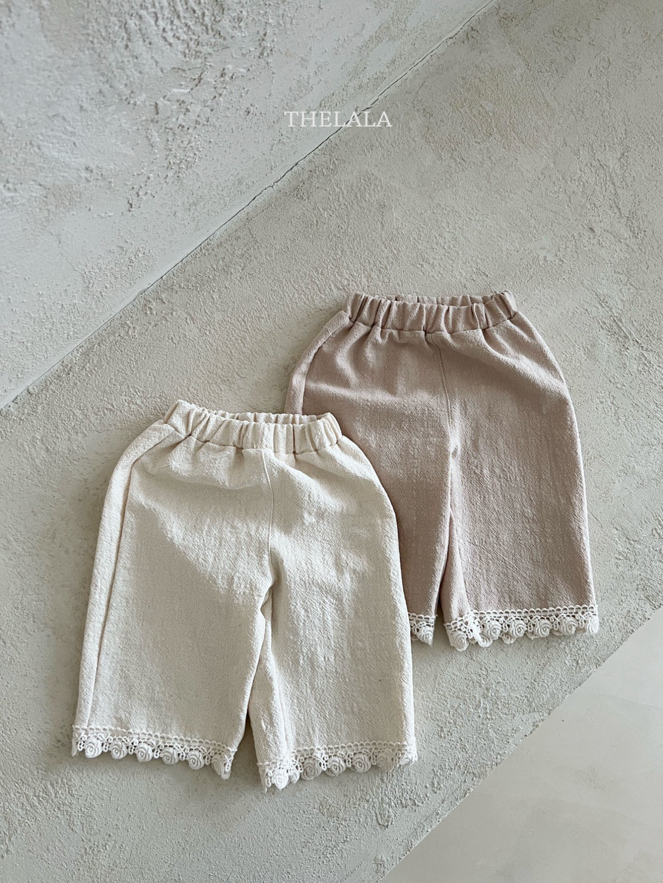 🌸預訂 韓國直送🌸🇰🇷THELALA兩色玫瑰蕾絲花邊闊腳褲