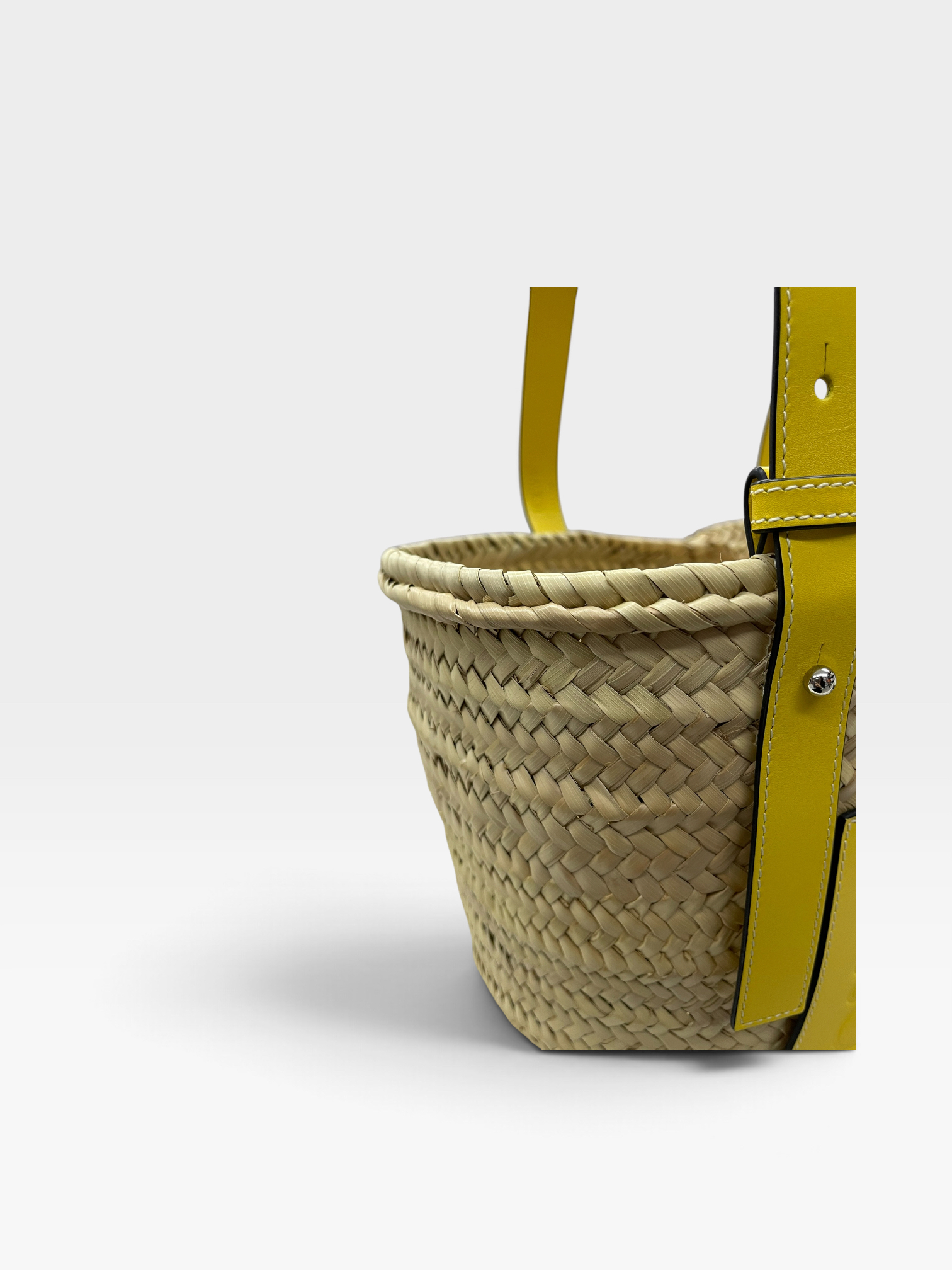 Pre-Owned LOEWE Basket Bag / Product Code: 091013