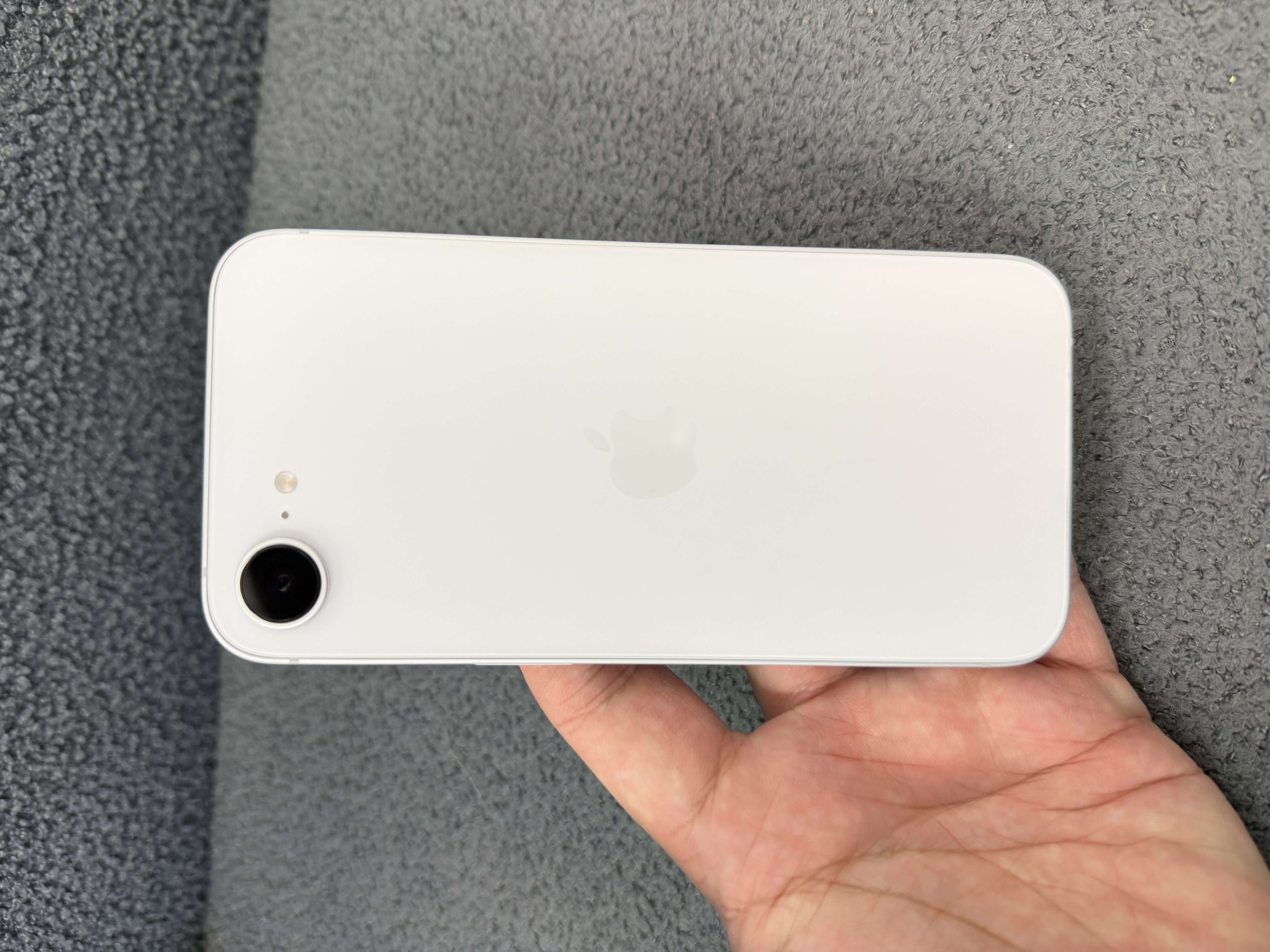 #8067 16e 128gb 完美機 電100 白 white