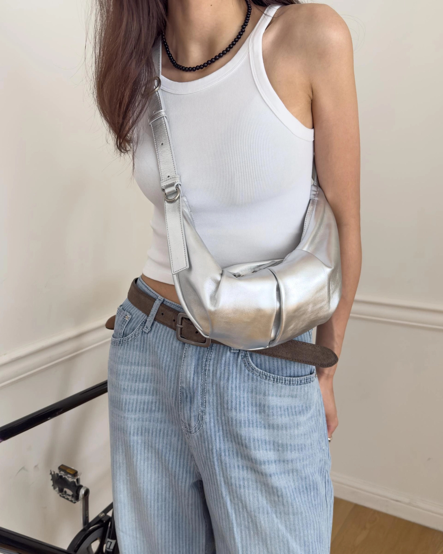 Bucks & Leather 正韓質感羊皮立體褶皺可調節牛角包