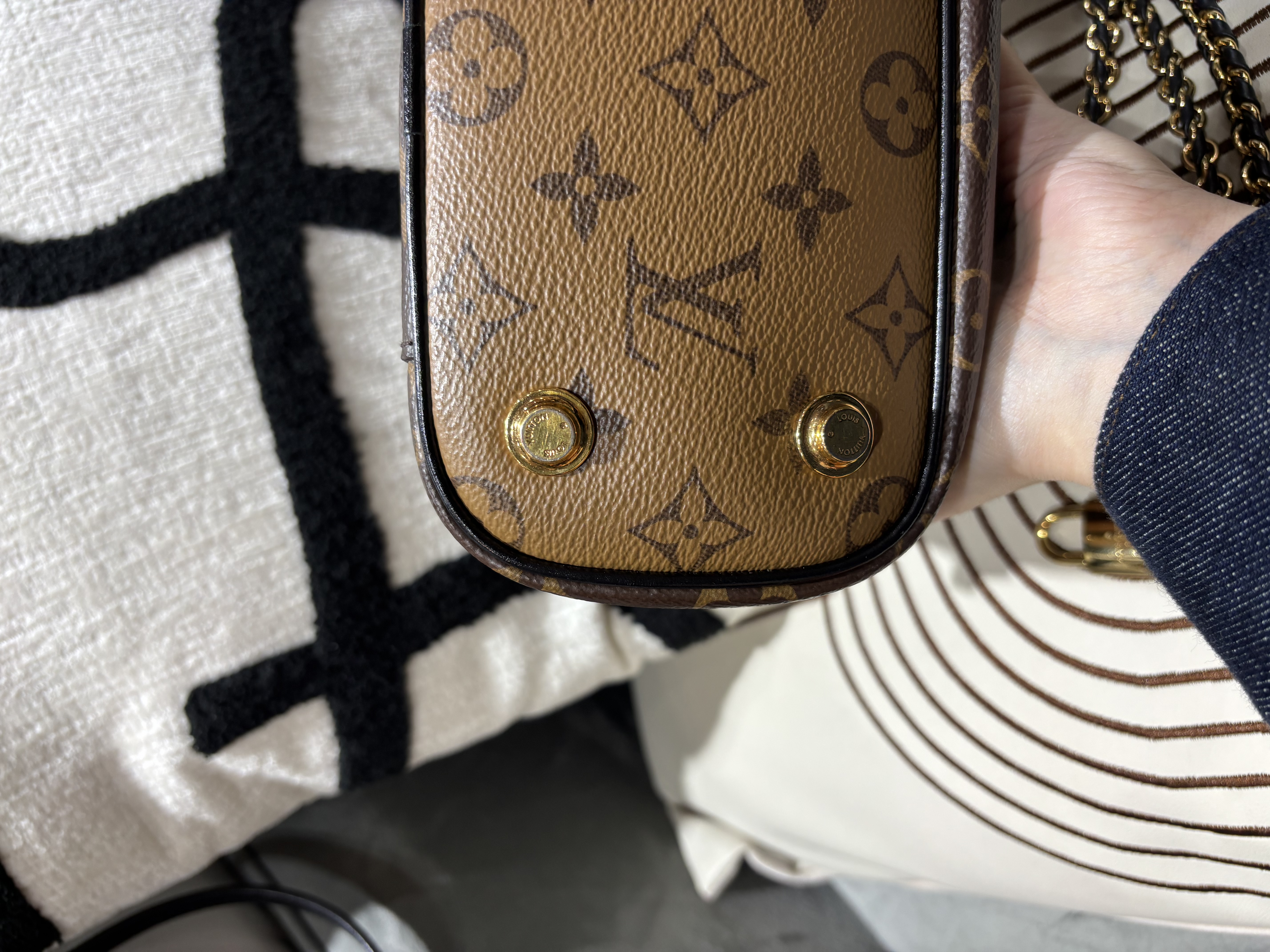Lv Vanity PM Vanity Case M45165, Monogram Reverse 100%Authentic,92%new  ✅key lock ✅dust bag  