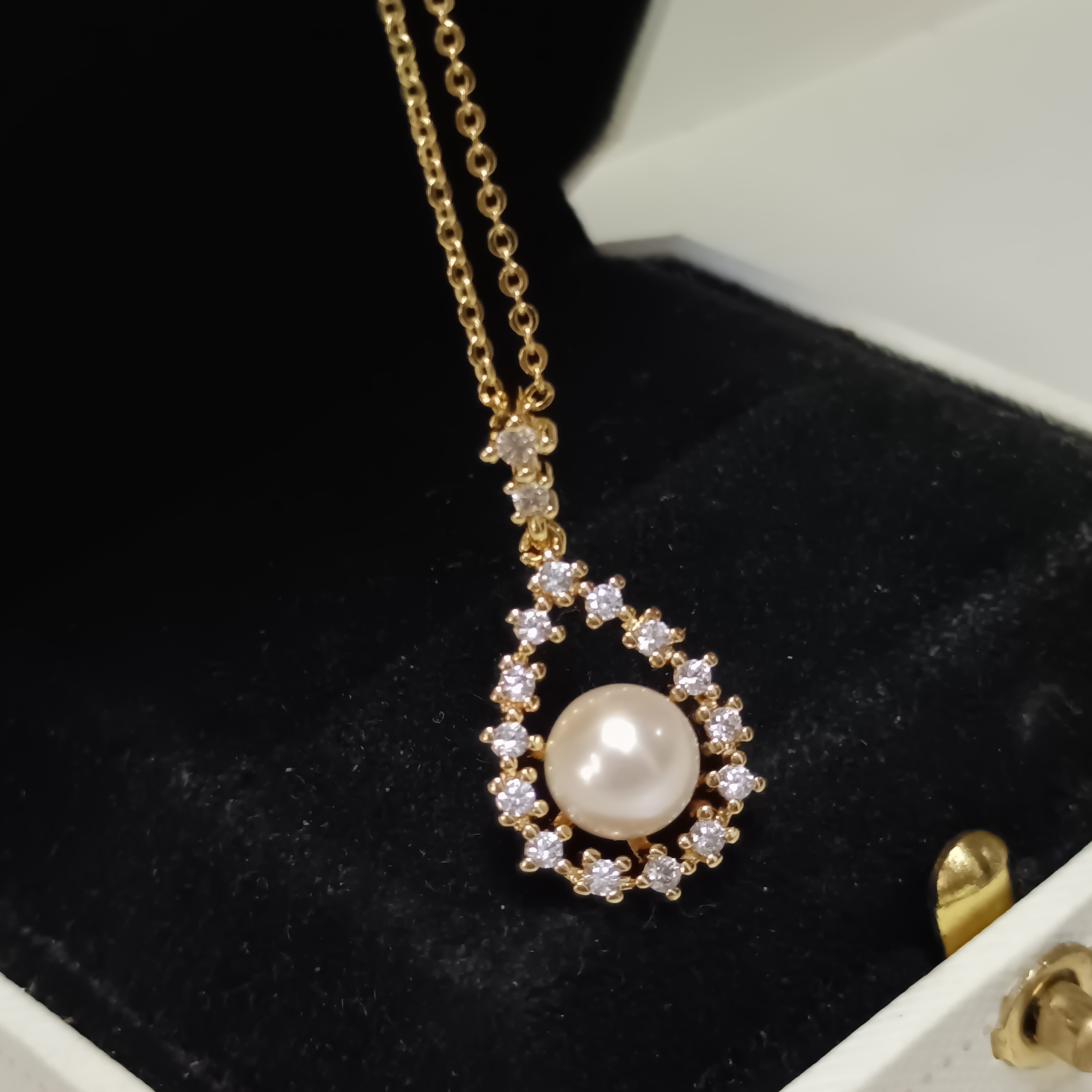 特價品‼️近正圓強光日本akoya櫻花粉海水珍珠注金吊墜（送注金鍊）