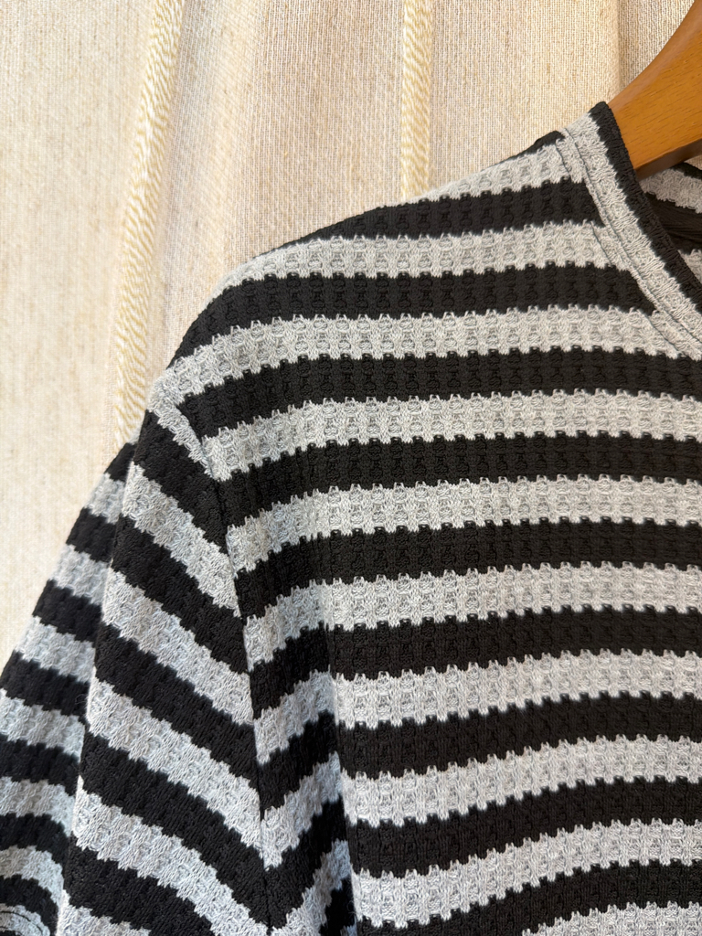 TP3 ✨自家品牌  最新撞色間條TOP✨